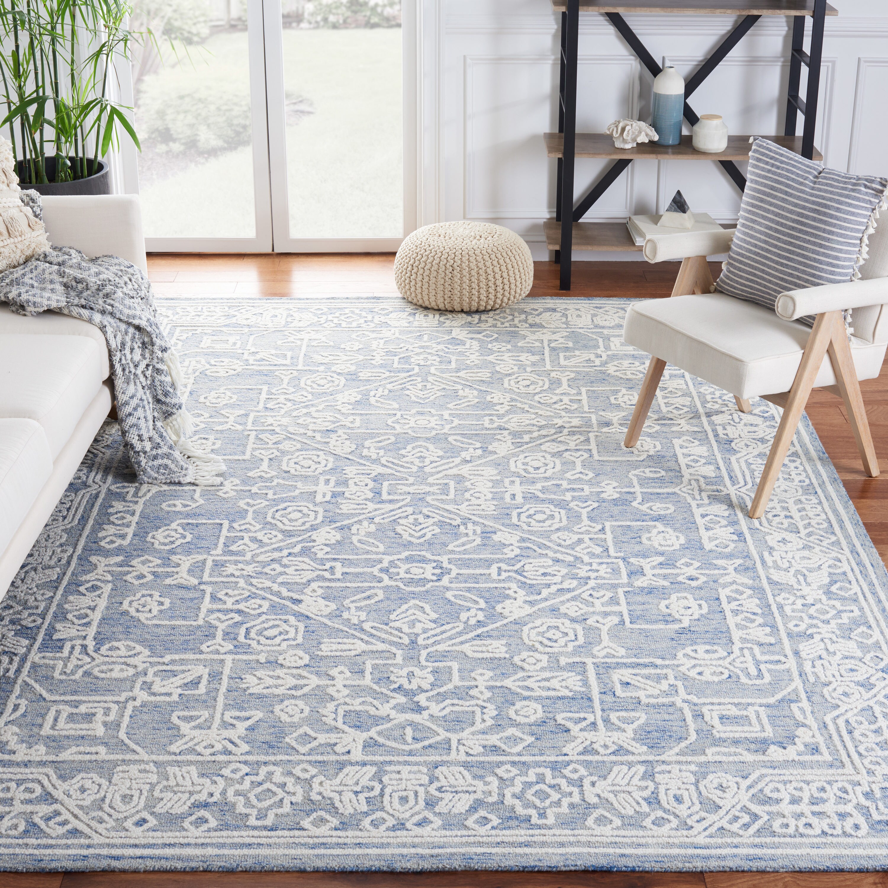 Blue and Ivory Hand-Tufted Wool Area Rug 5' x 8'