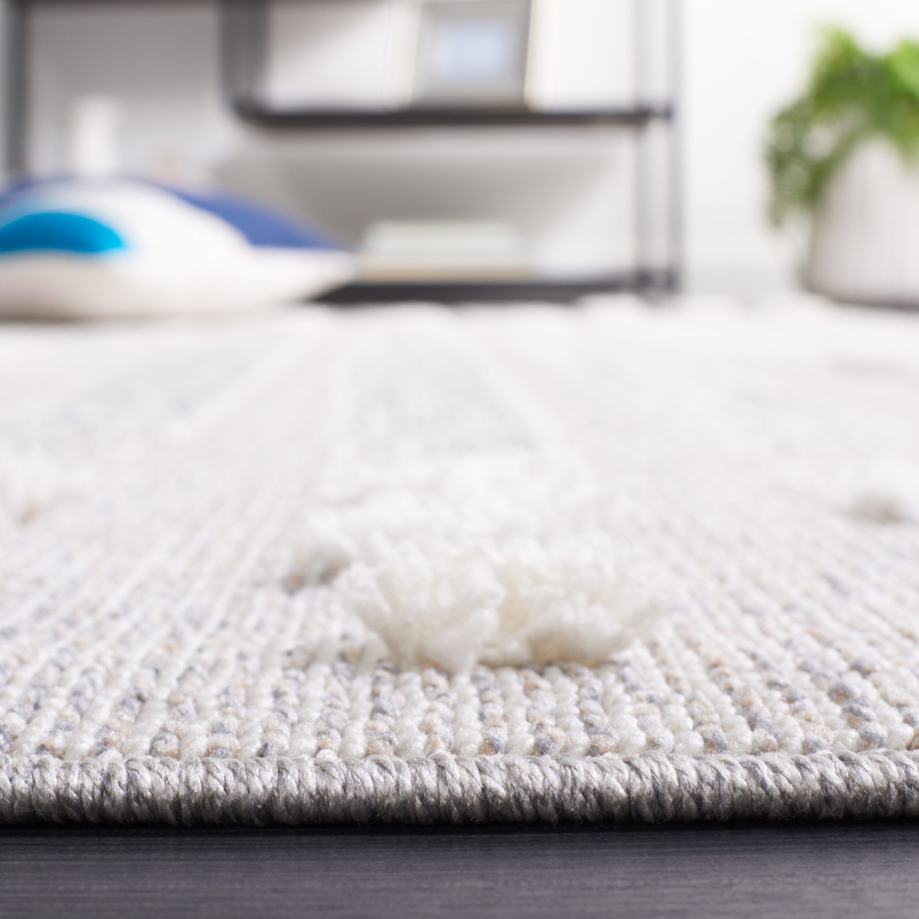 Safavieh TRD122F-7SQ rugs - View #4