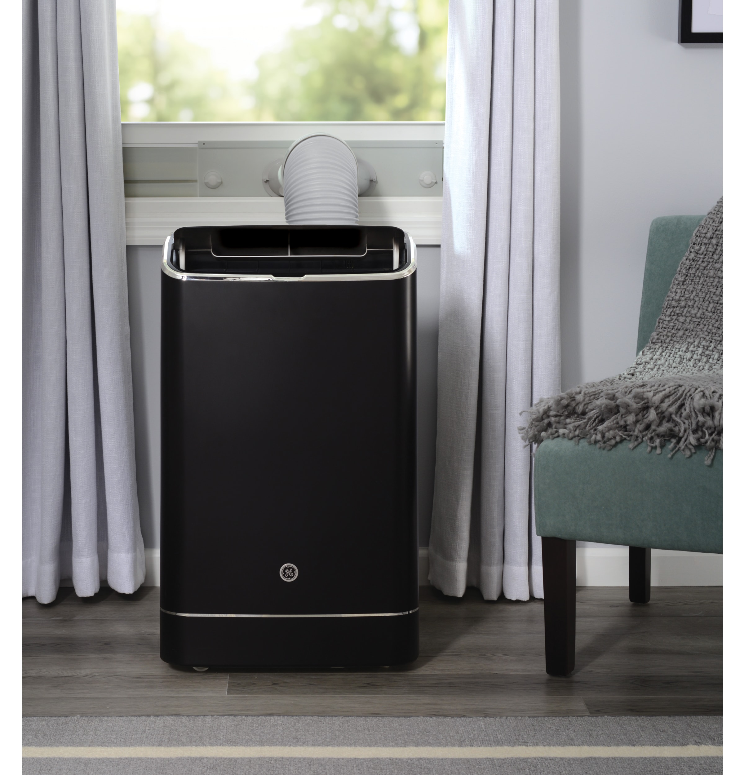 GE 10000-BTU DOE (115-Volt) Black Vented Wi-Fi enabled Portable Air Conditioner with Heater with Remote Cools 450-sq ft Sansujyuku sansujyuku.com