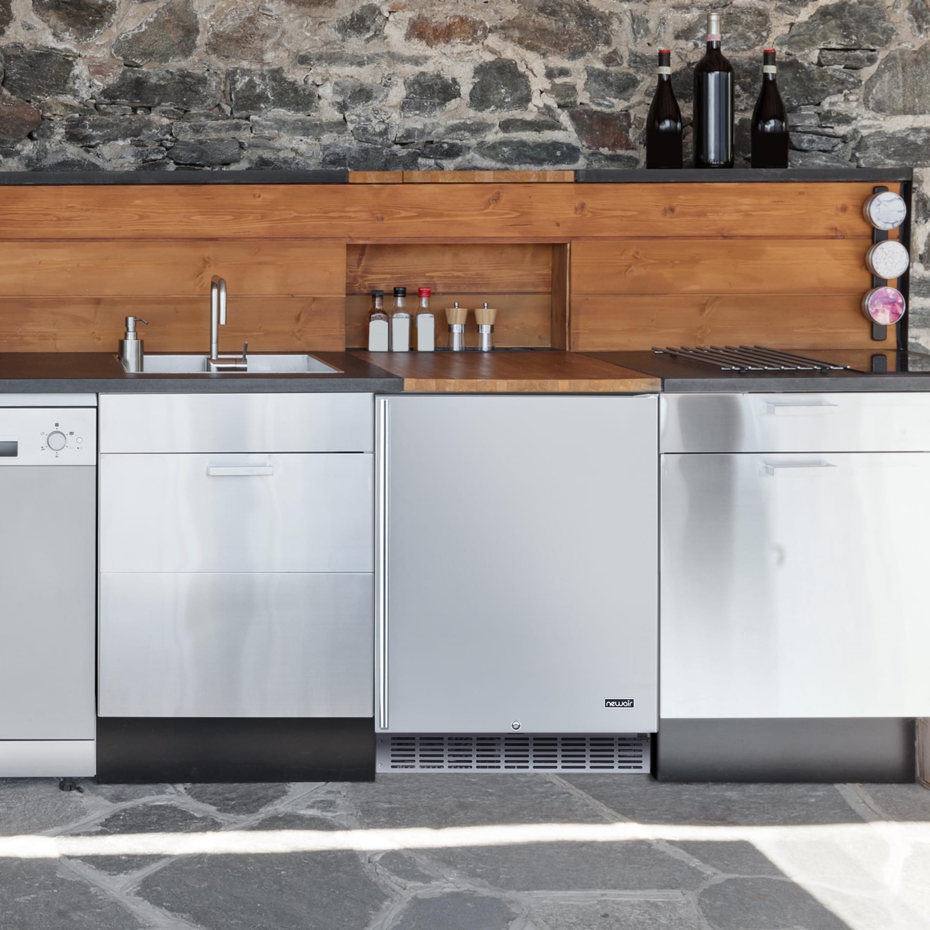 NewAir NOF160SS00 Beverage-Dispensers - View #11