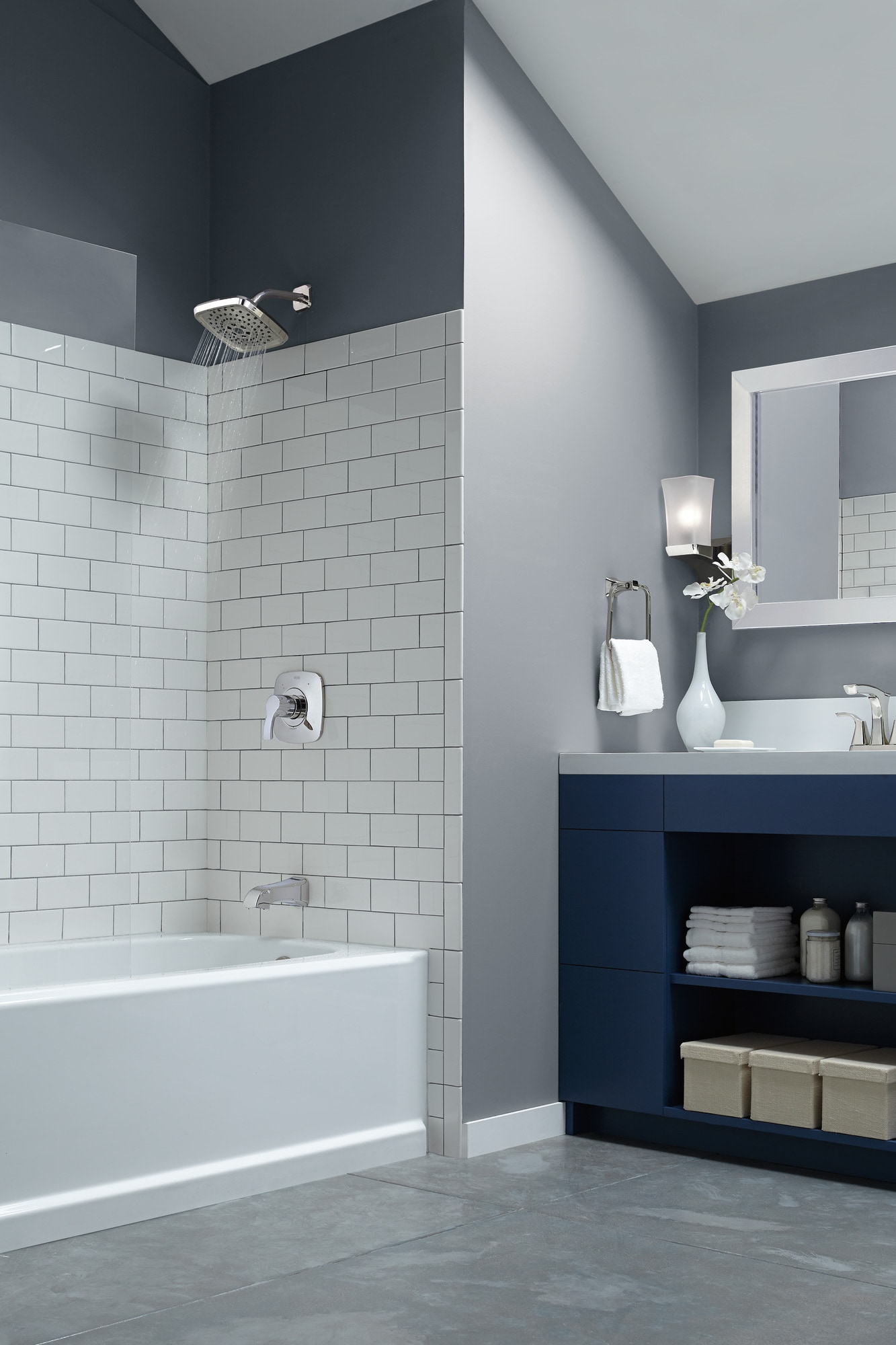 Delta T14452 Tub-Shower-Faucets - View #5