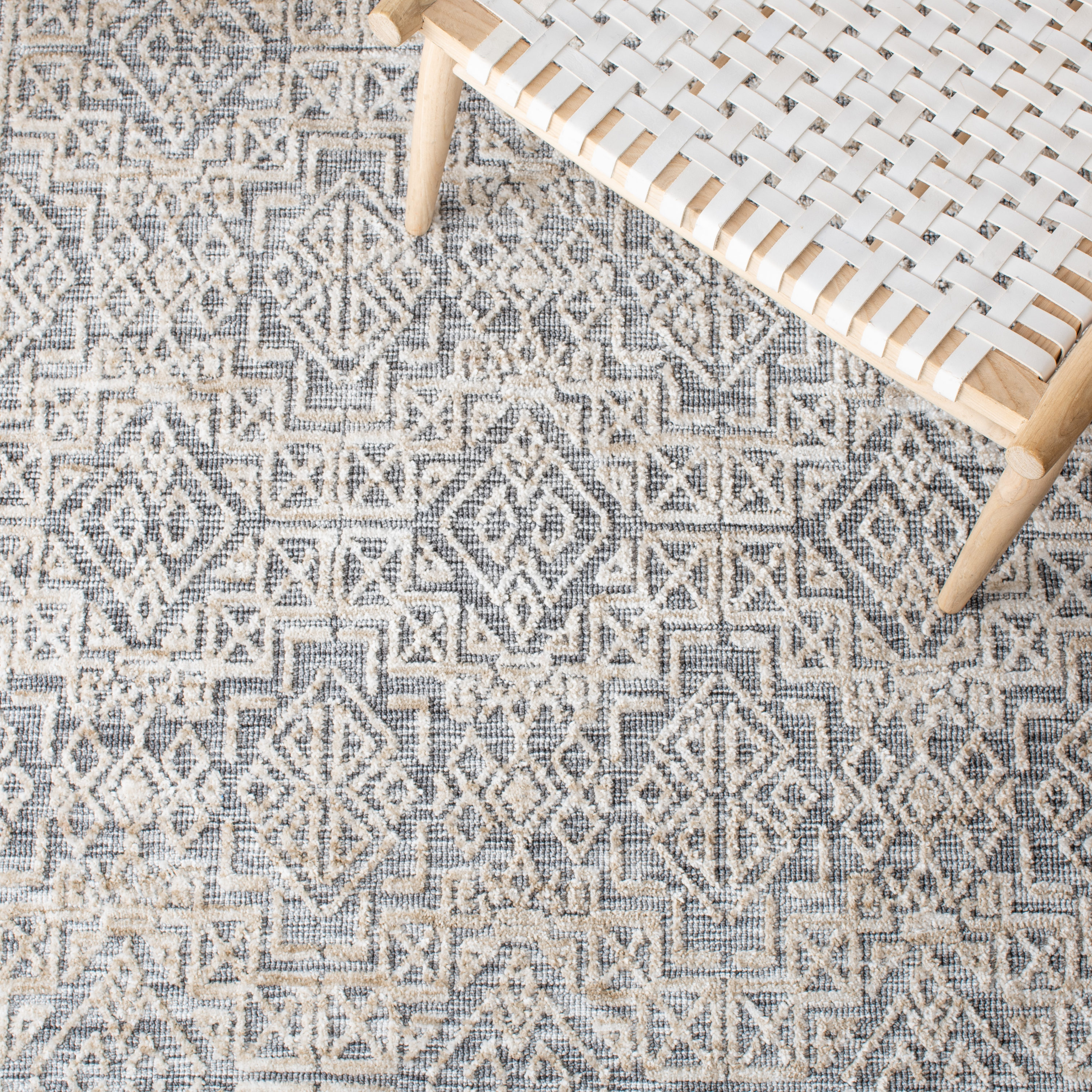 Handmade Gray and Beige Wool Rectangular Rug
