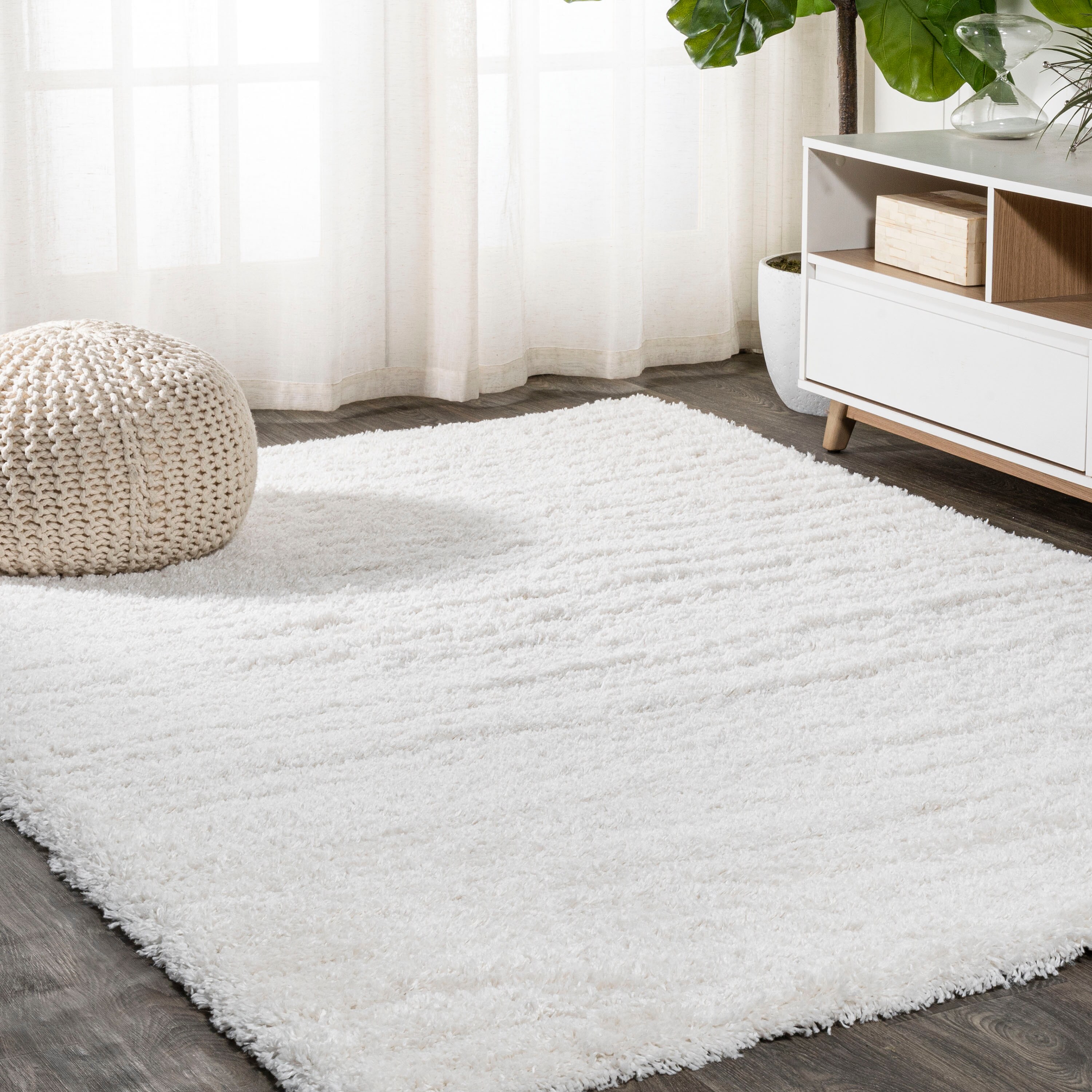 JONATHAN  Y CLD100A-4 TANGO Groovy Solid Shag 4 x 6 (ft) Loomed Polypropylene White Rectangular Indoor Solid Coastal Area rug