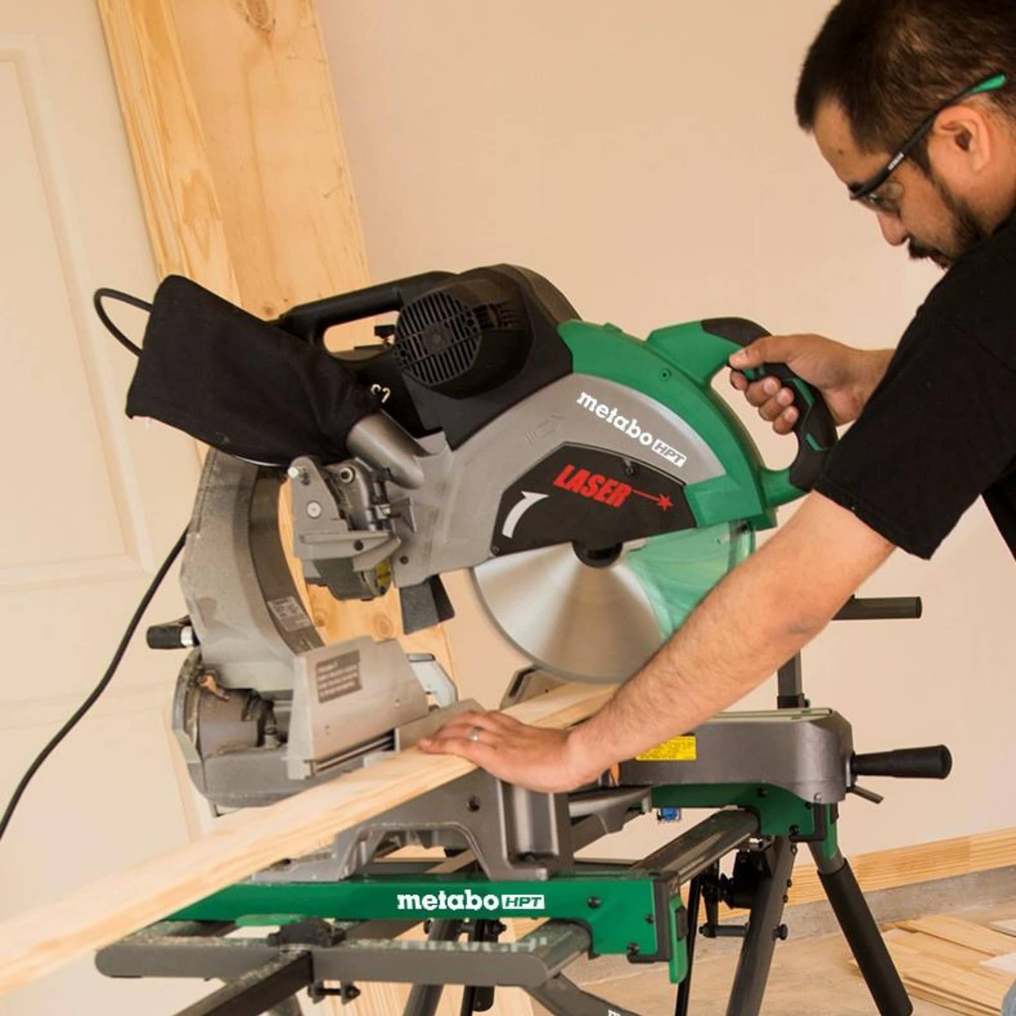 Metabo HPT 12-in 15-Amp Dual Bevel Sliding Compound Corded Miter Saw with  Laser Guide in the Miter Saws department at