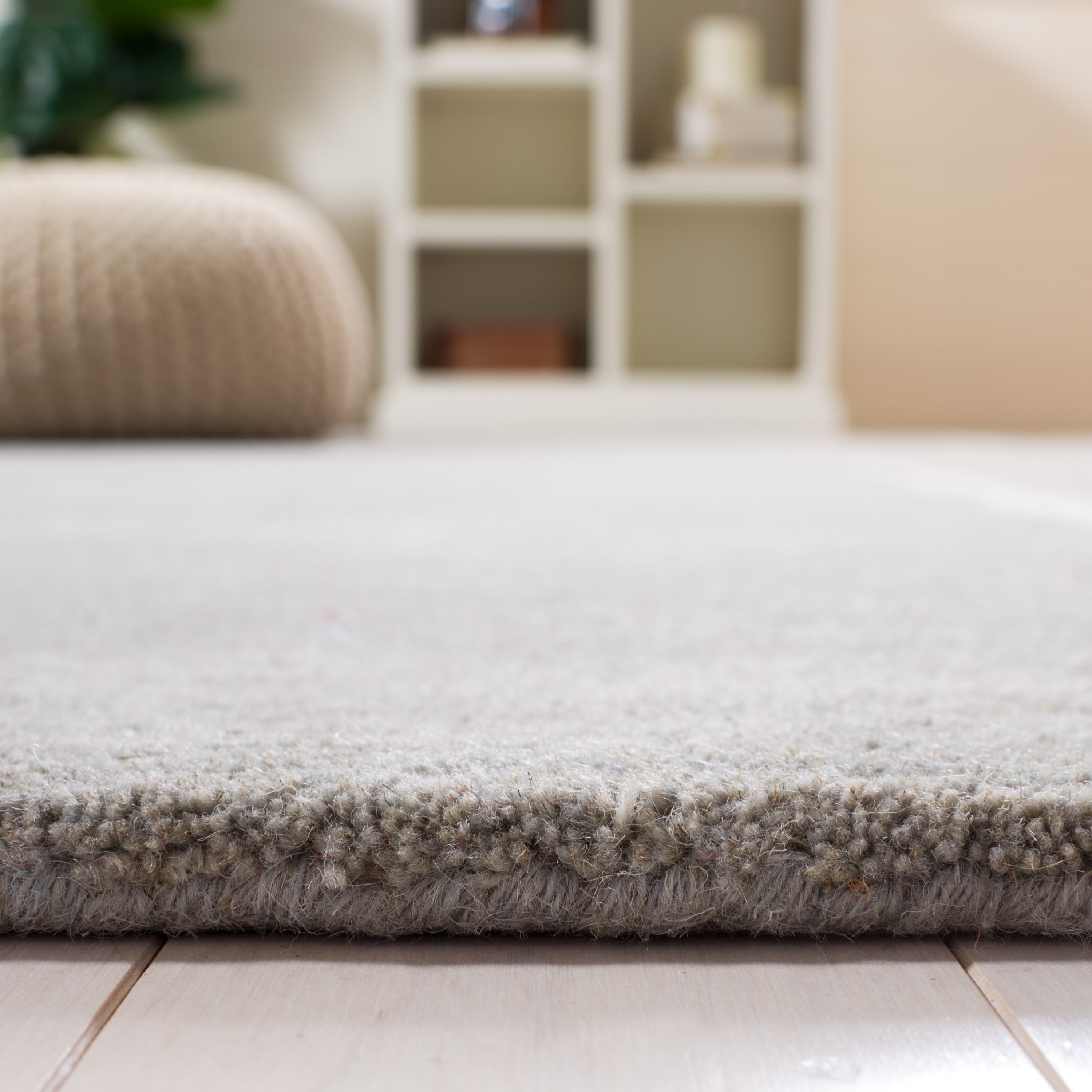 Safavieh SOH803B-4 rugs - View #4
