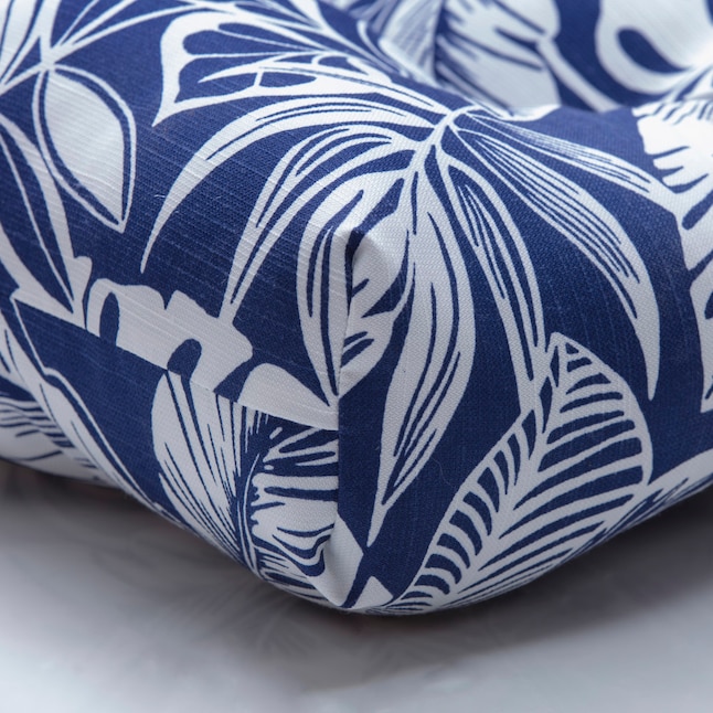 Pillow Perfect Delray Navy 60-inch Blown Bench Graphic Print Blue Square  Throw Pillow in the Outdoor Decorative Pillows department at