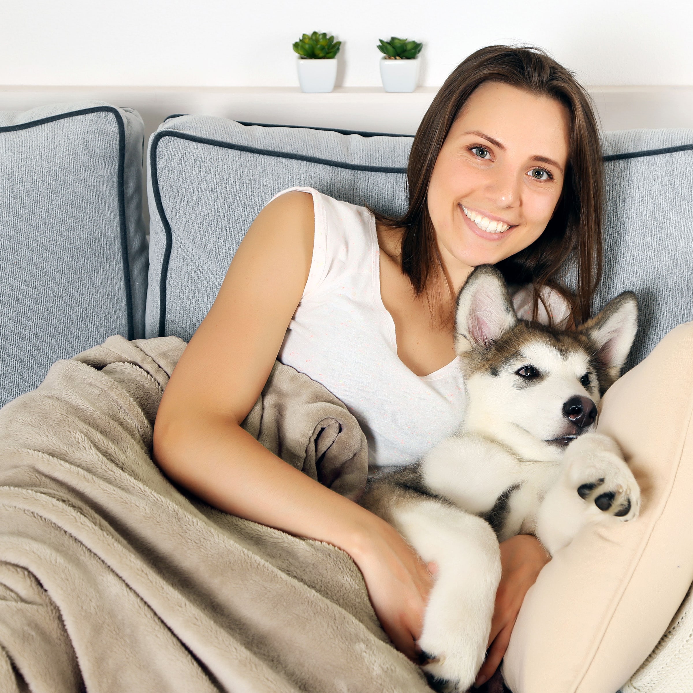 Large Tan Waterproof Flannel and Sherpa Pet Blanket