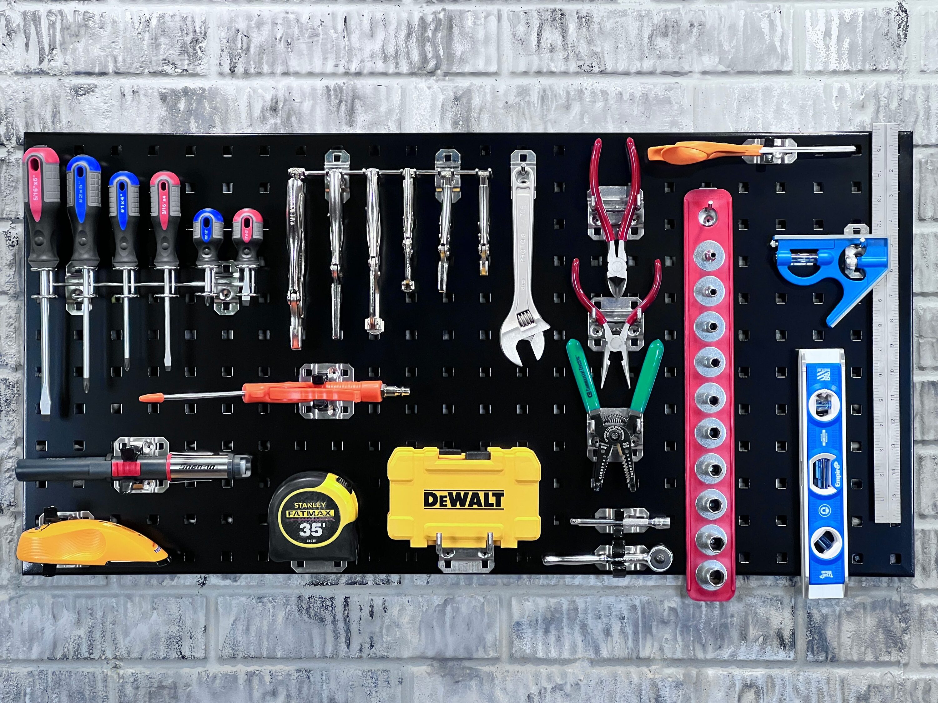 Triton Products LB18-BKKIT Pegboard-Acc - View #4