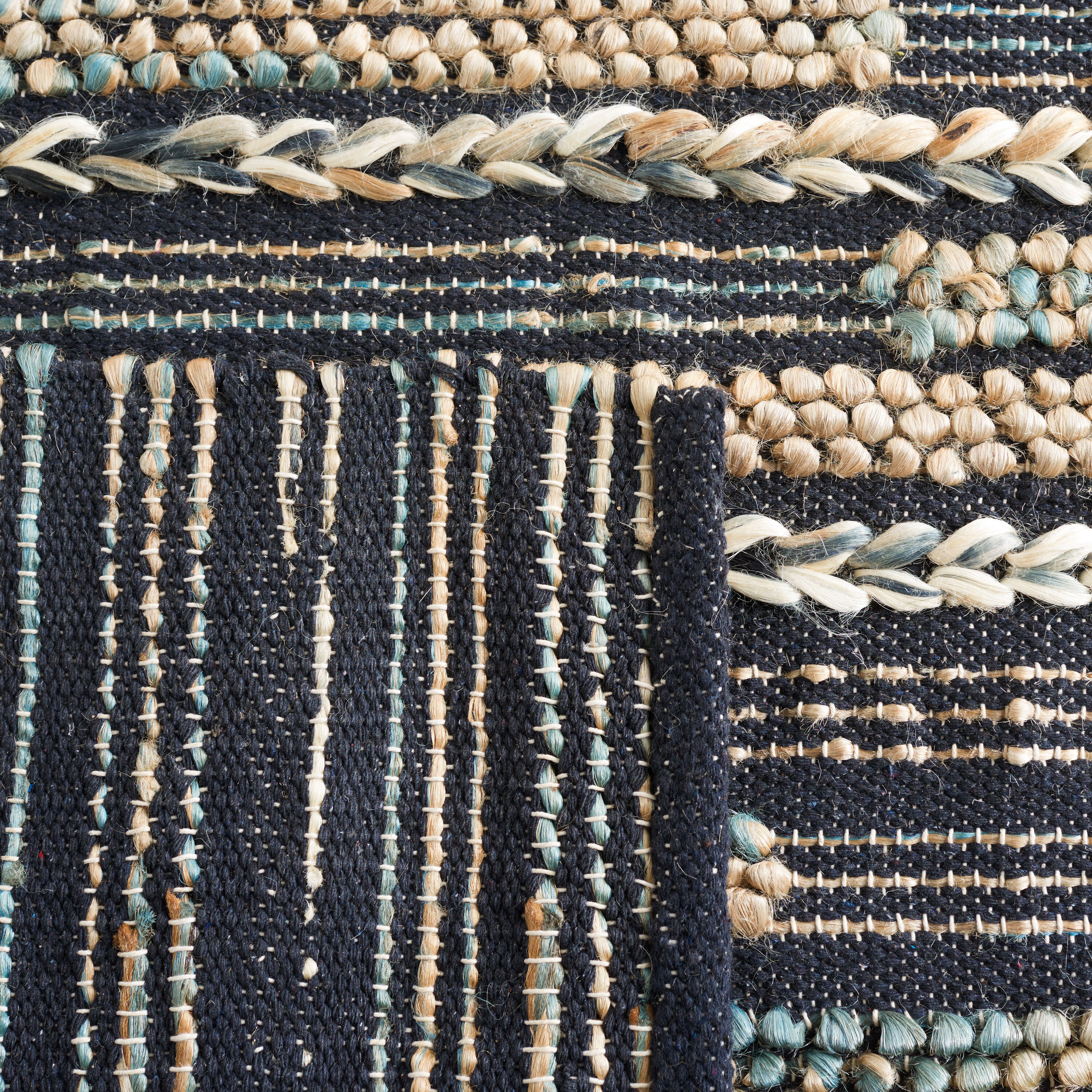 Safavieh NF380Z-4 rugs - View #3
