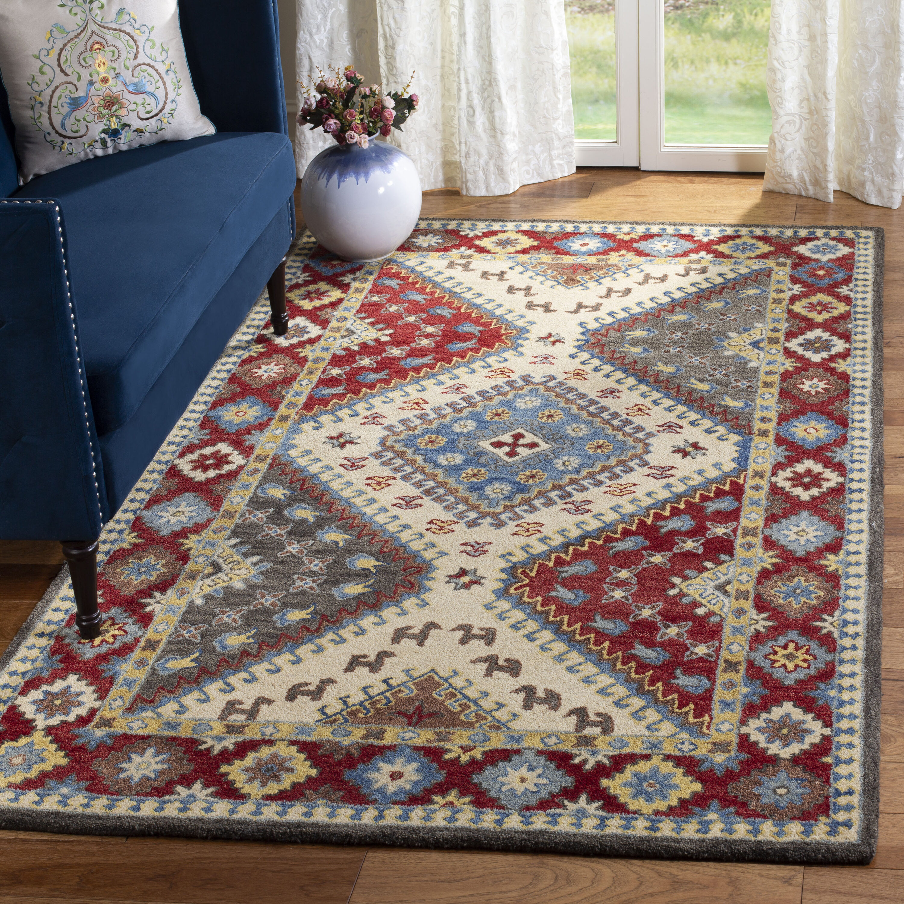  Antiquity 507 Red/Ivory Traditional 5ft x 8ft Medium Rectangle Rug