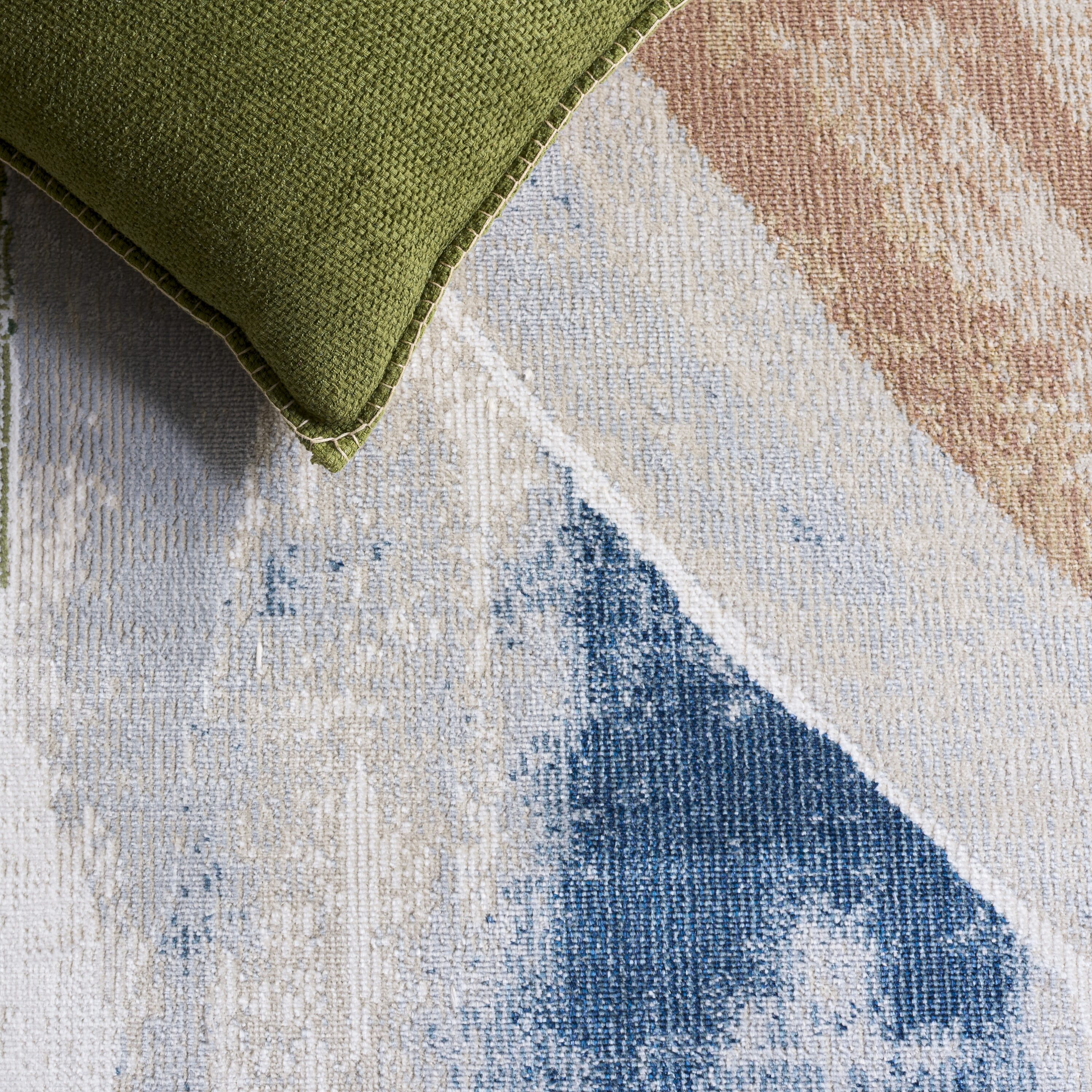 Safavieh UTA812A-28 rugs - View #5