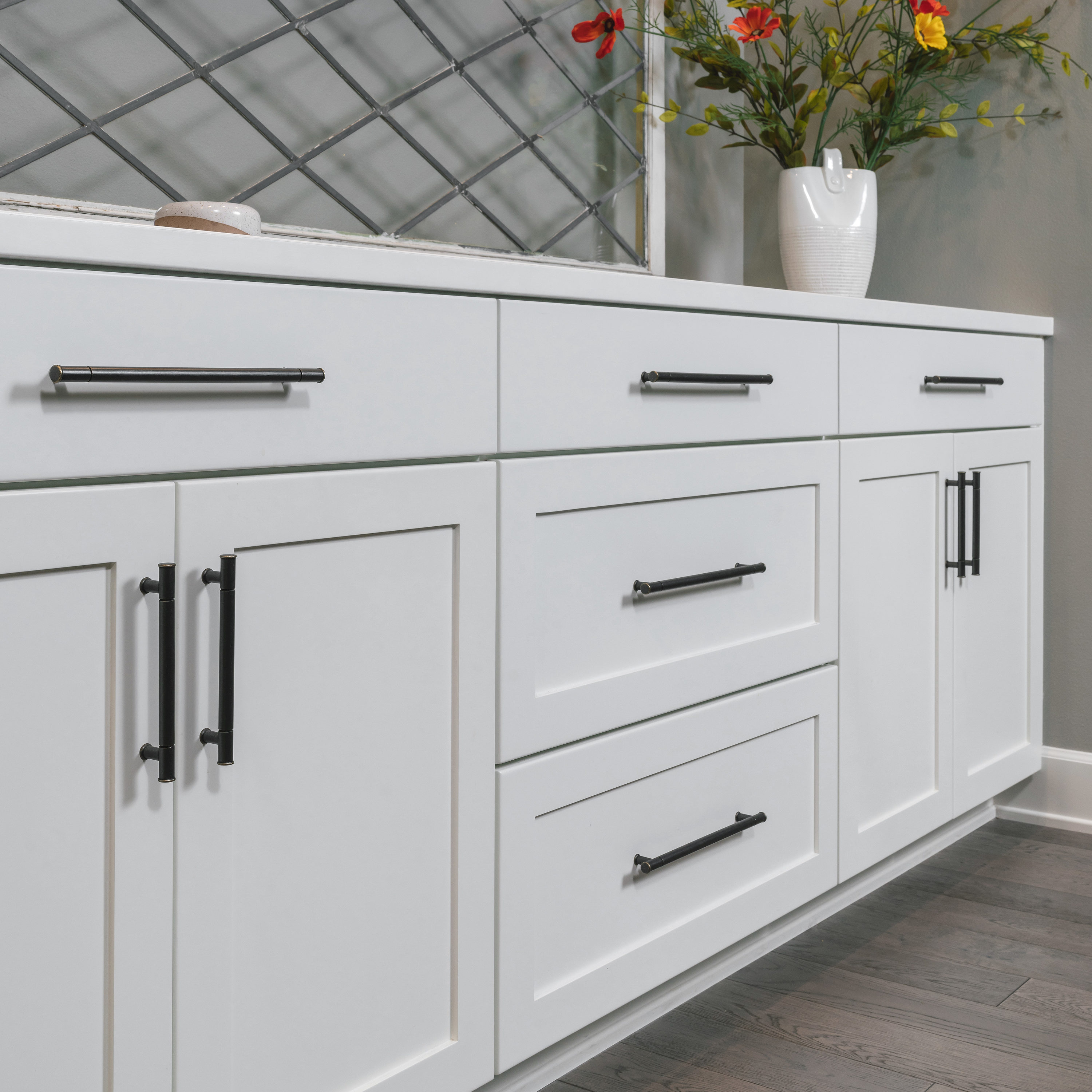 Sumner Street Home Hardware RL062388 Cabinet-Pulls - View #4