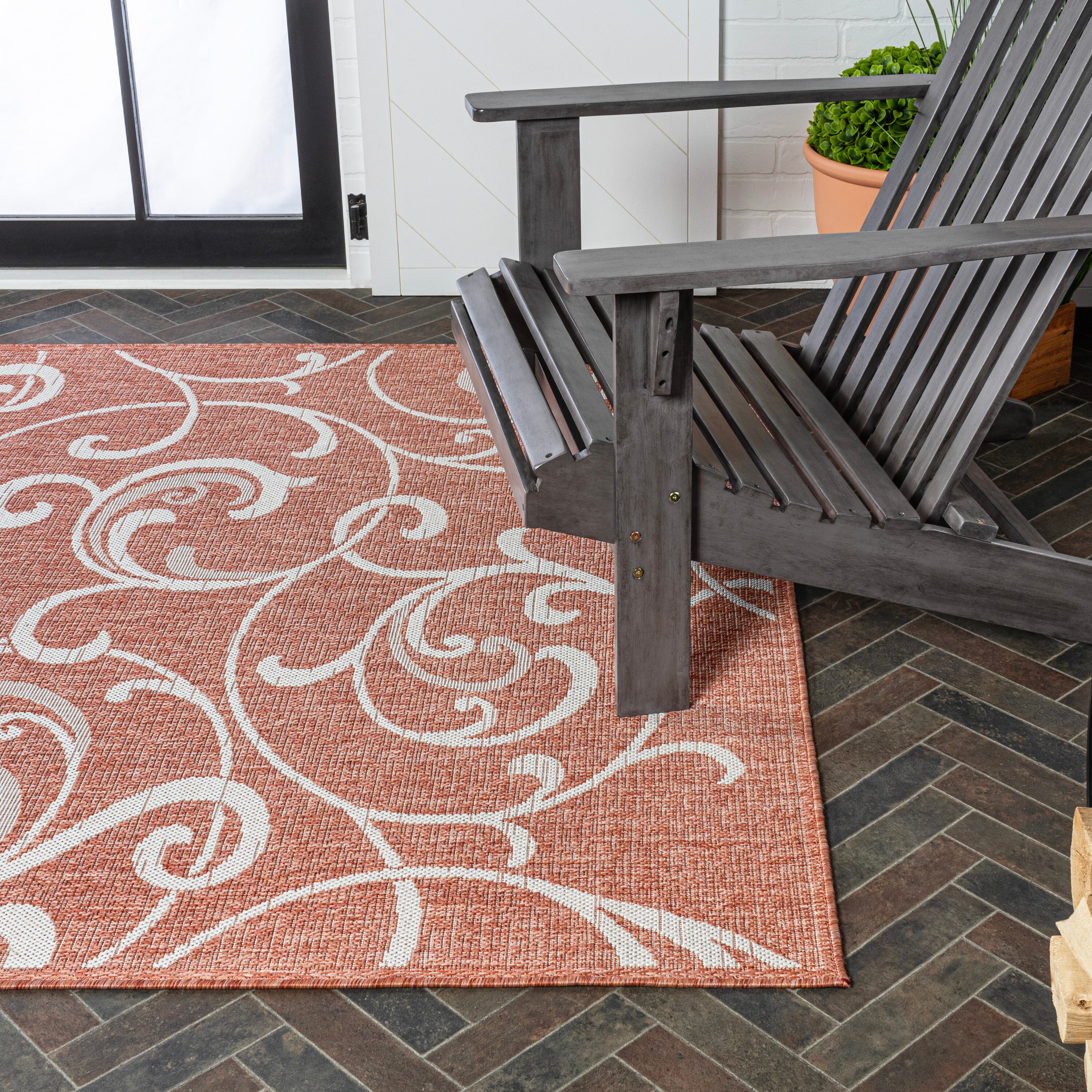 Salmon and Cream Reversible Synthetic Scroll Area Rug 5x8