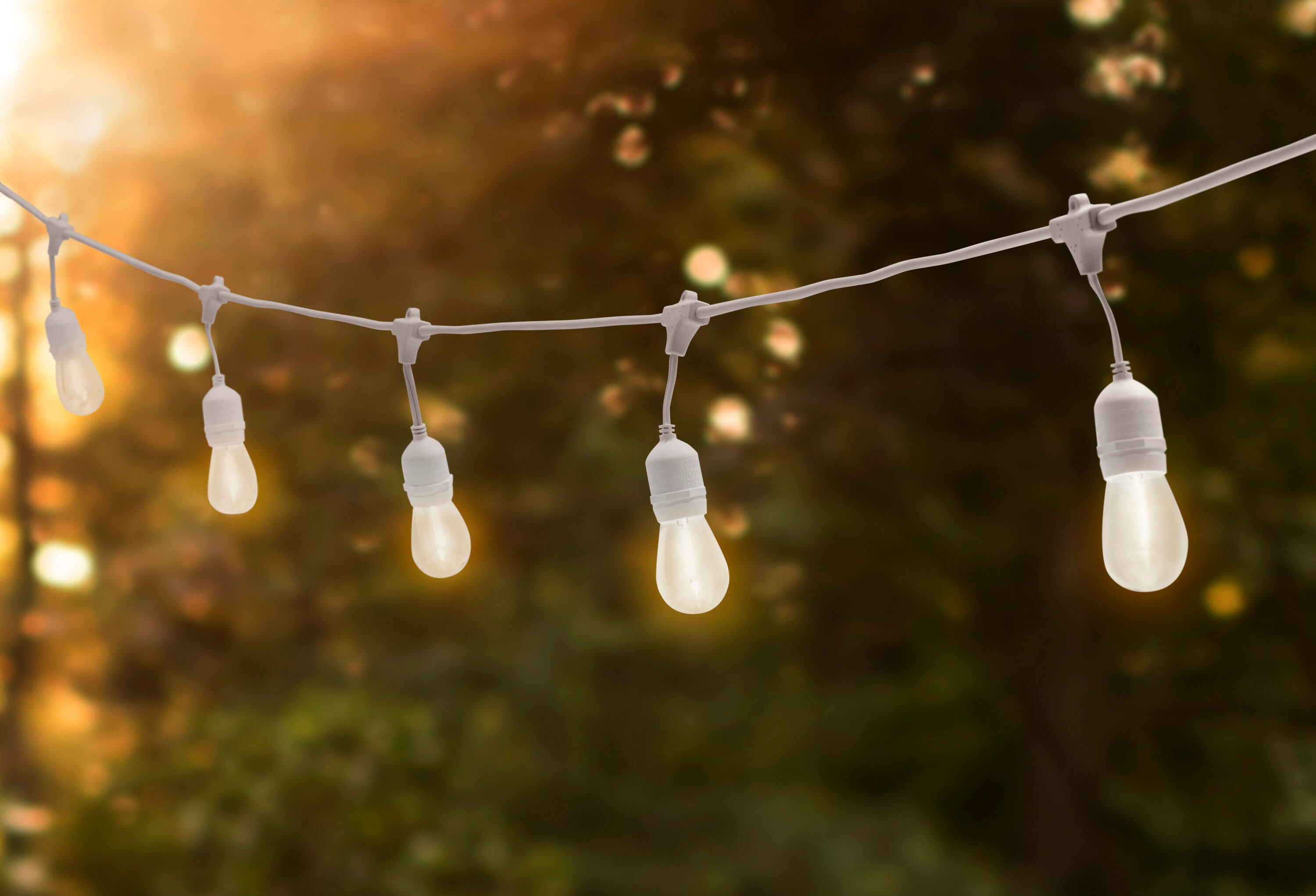 Govee's outdoor Wi-Fi LED string light kit beats Cyber Monday