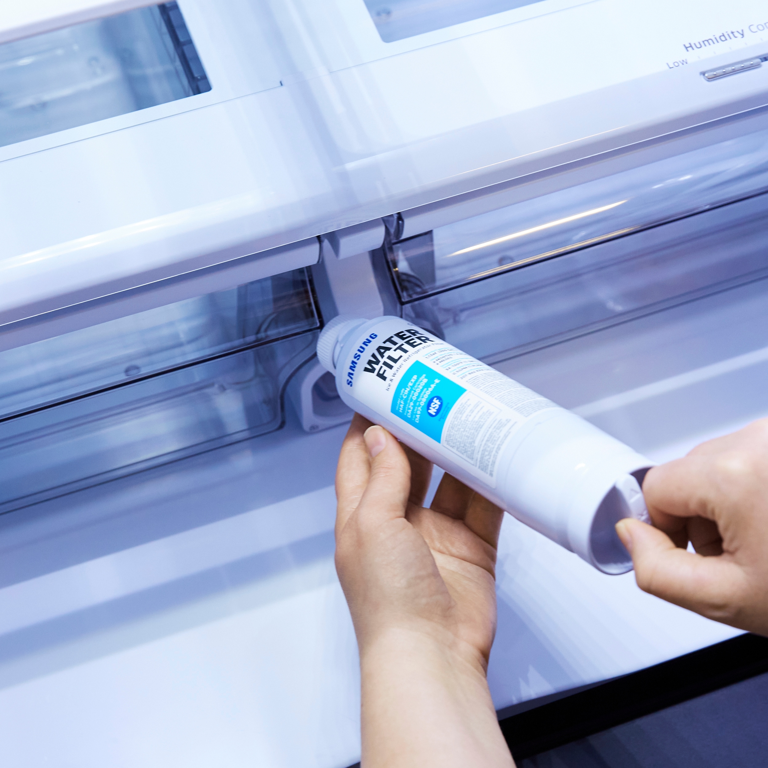 Samsung 6-Month Push-In Refrigerator Water Filter in the Refrigerator Water  Filters department at