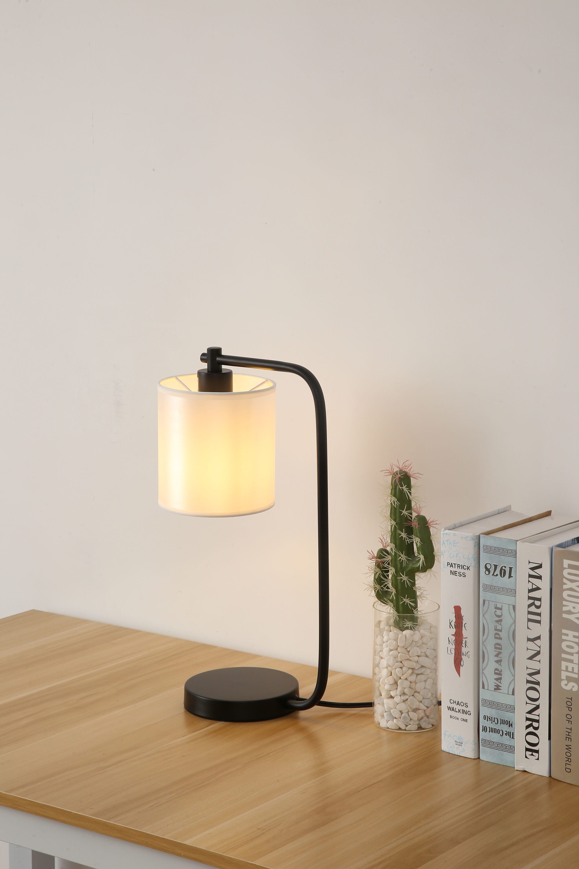 Cedar Hill 420108 Table-Lamps - View #5