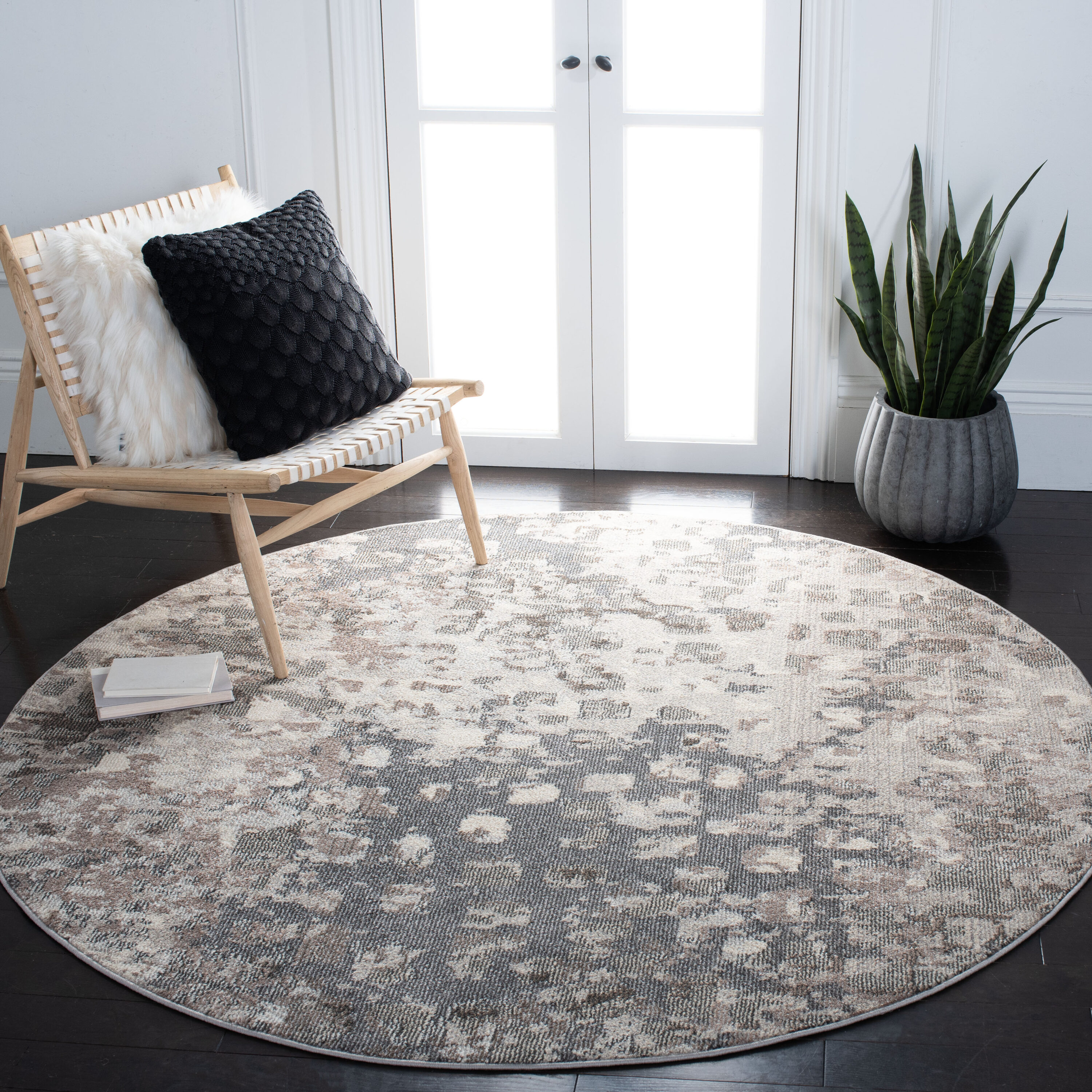 Safavieh - Madison 425G Grey/Beige 7 x 7 Area rug