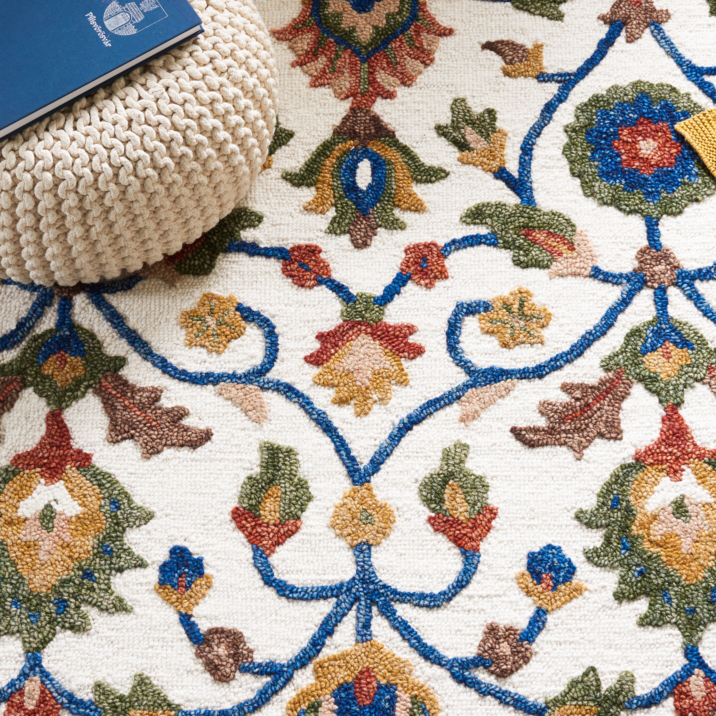 Safavieh BLM562A-5 rugs - View #6