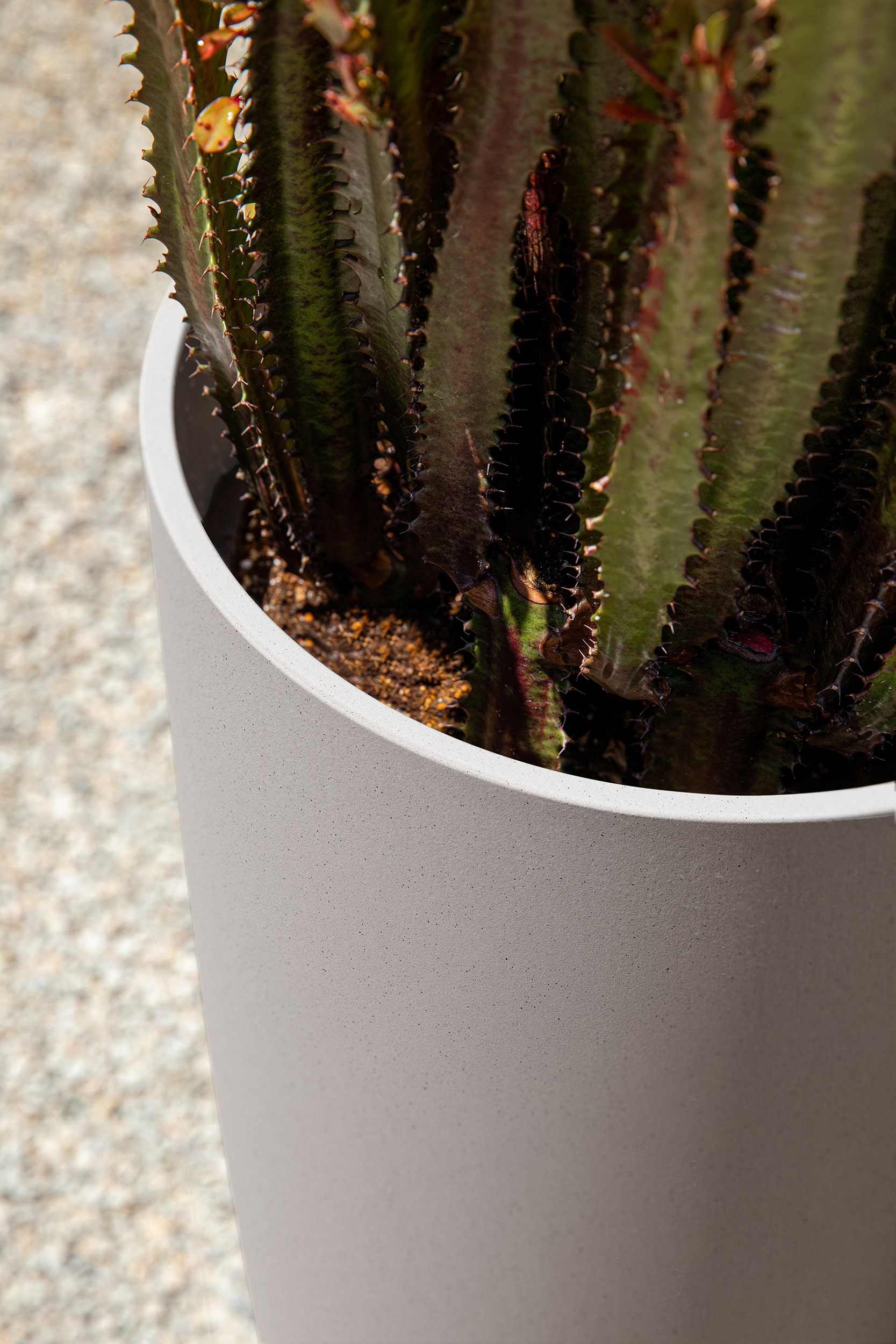 Selena 28" White Plastic-Stone Composite Planter