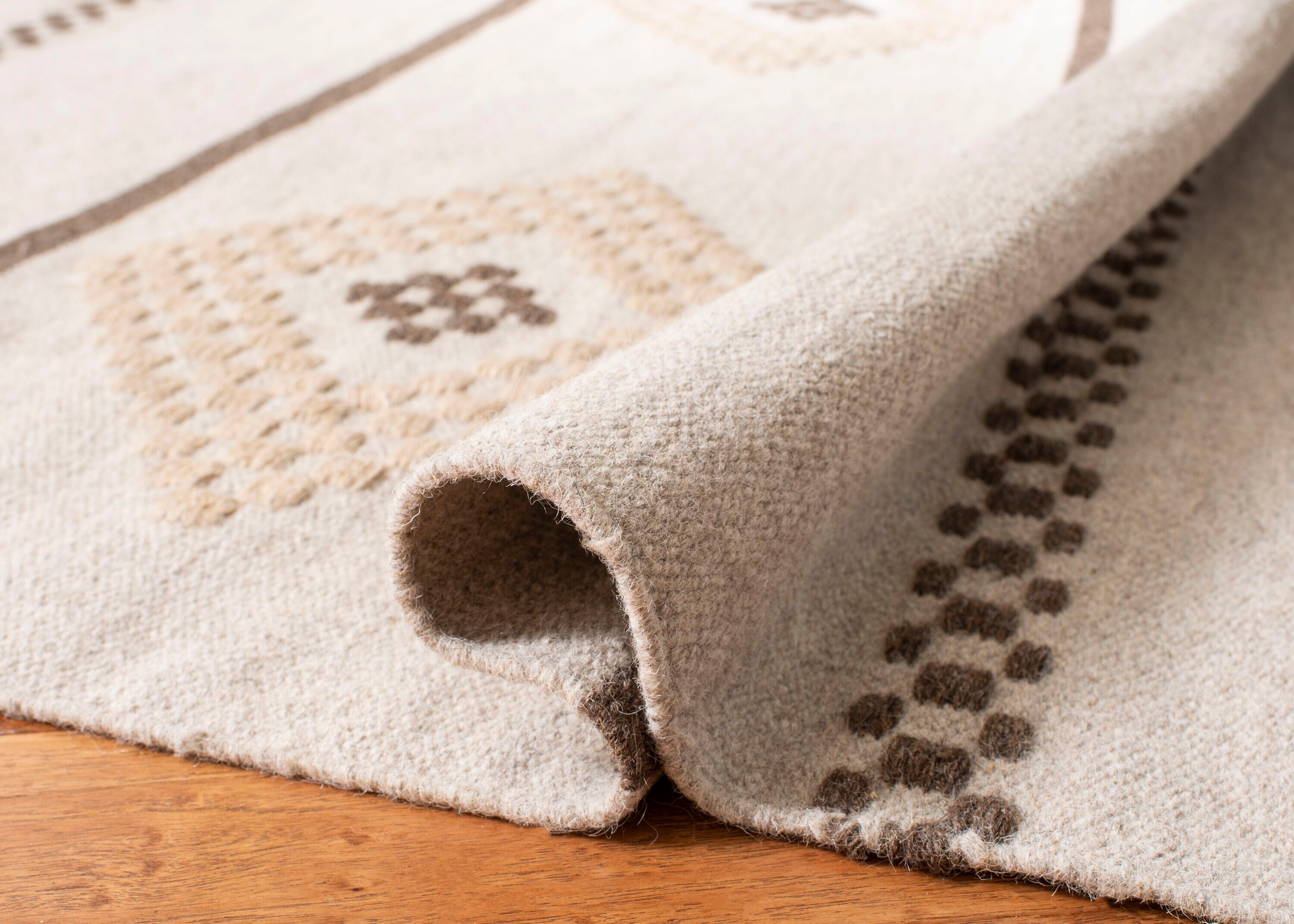 Safavieh DHU351A-28 rugs - View #4