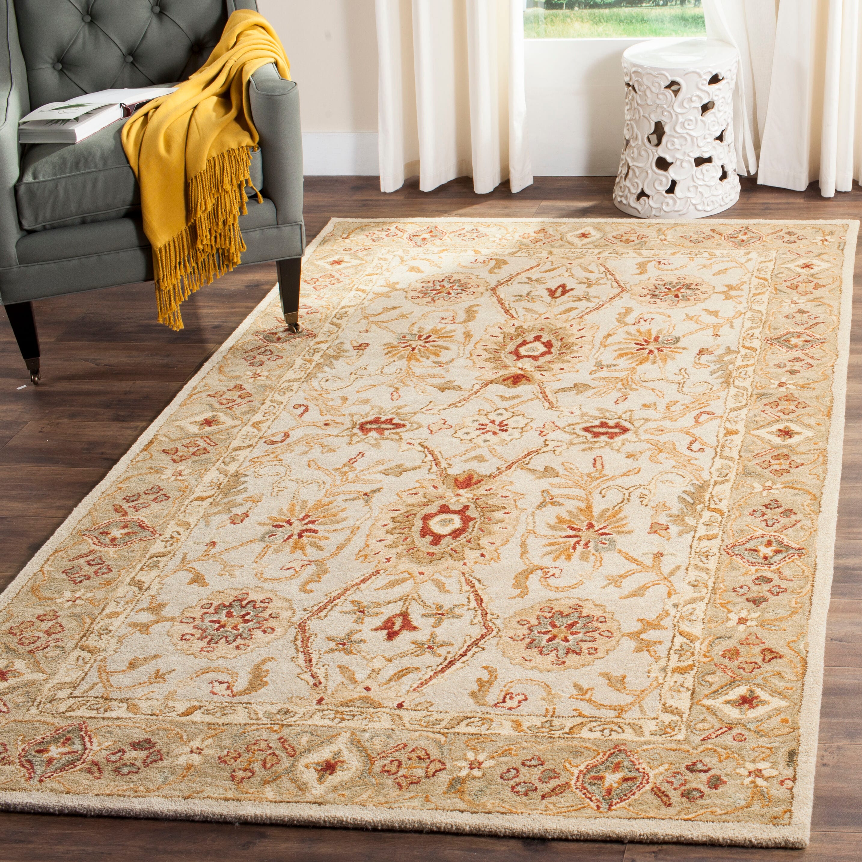 Safavieh AT816B-3 Antiquity Lameh 3 x 5 (ft) Tufted Wool Gray Beige/Sage Rectangular Indoor Floral/Botanical Vintage Throw rug