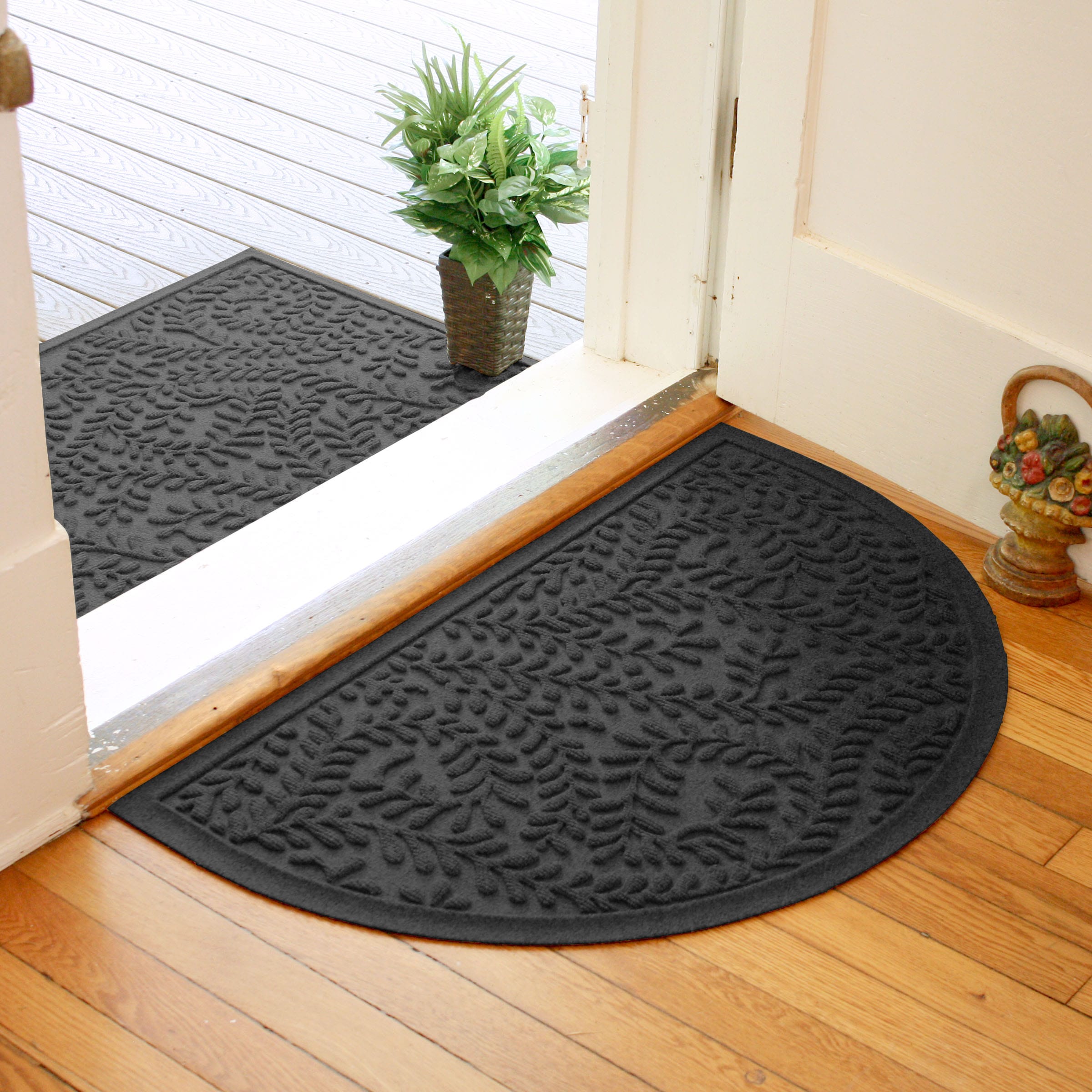 WaterHog 20563542439 2-ft x 3-ft Charcoal Polyester Half-round Indoor or outdoor Decorative Door mat
