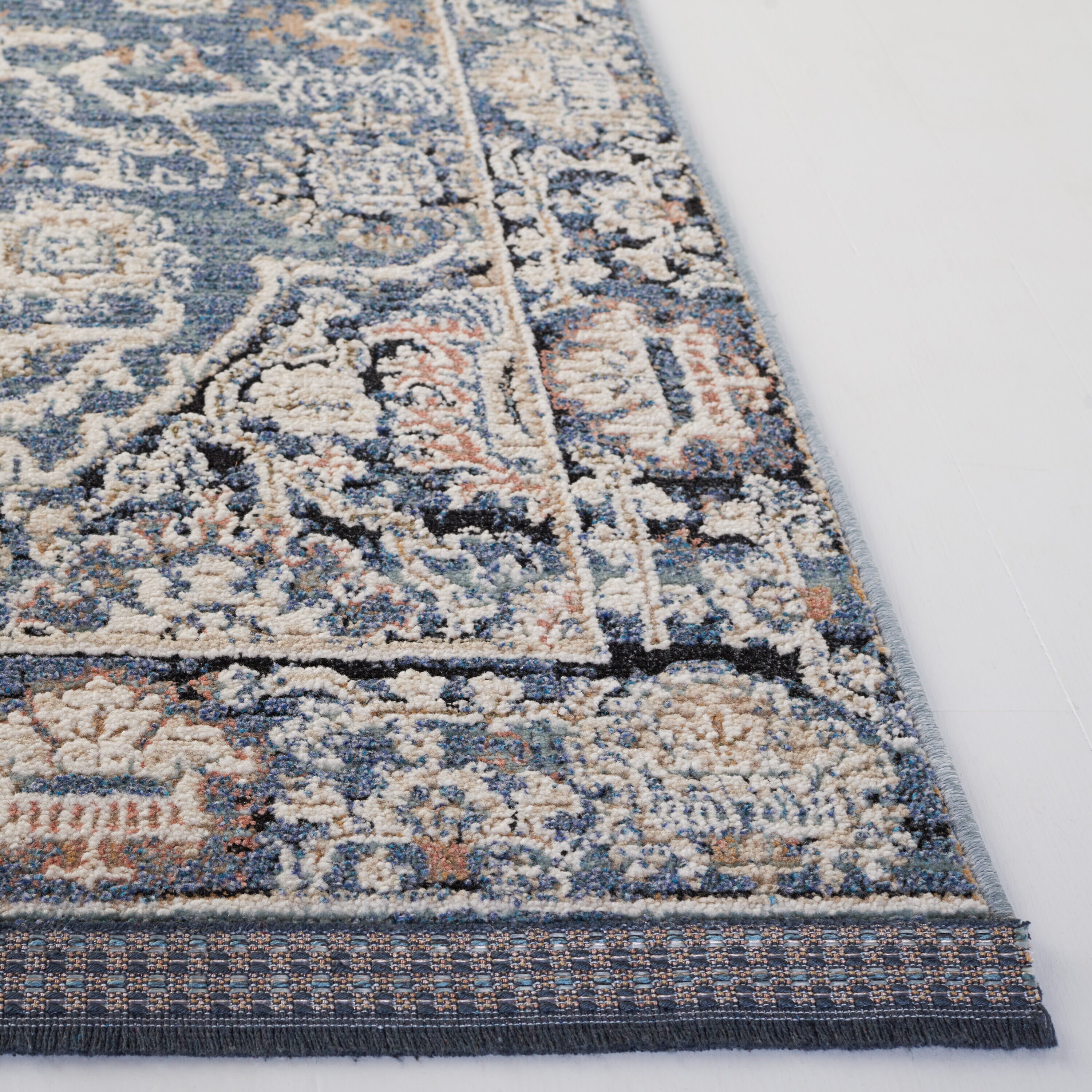 Safavieh VIV561N-5 rugs - View #3