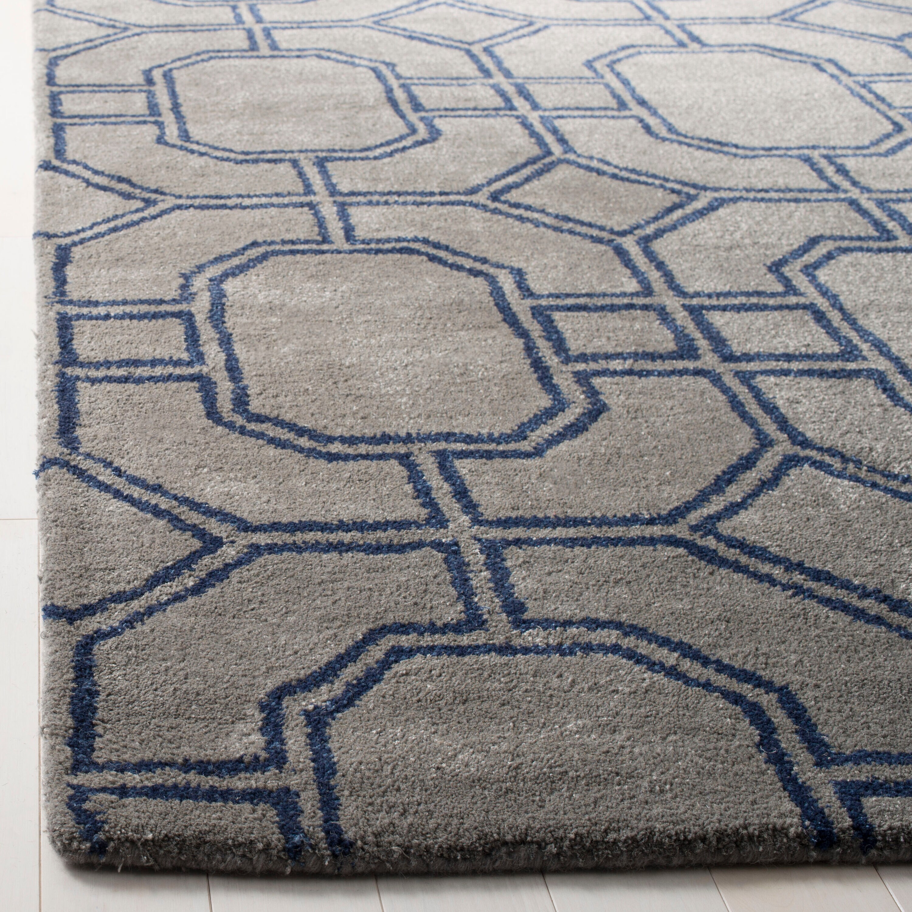 Safavieh SOH414A-28 rugs - View #5