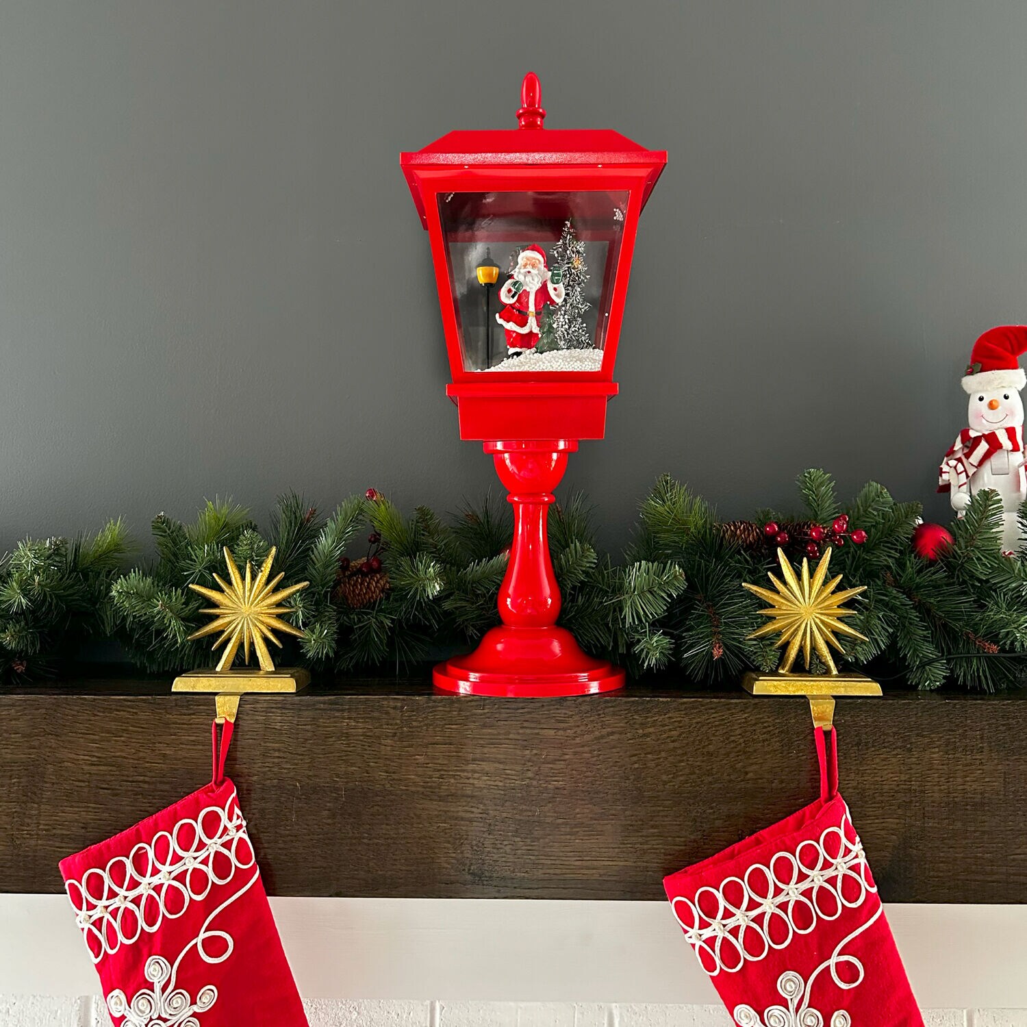 Fraser Hill Farm FSTL025SQA-RD Table-Christmas-Decorations - View #9