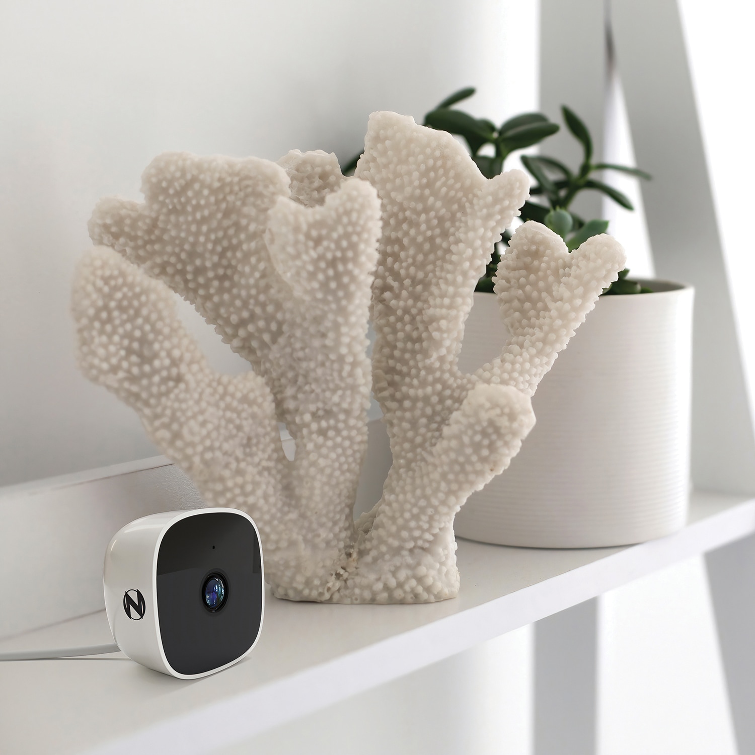 White Wireless Indoor Security Camera with Night Vision and Audio