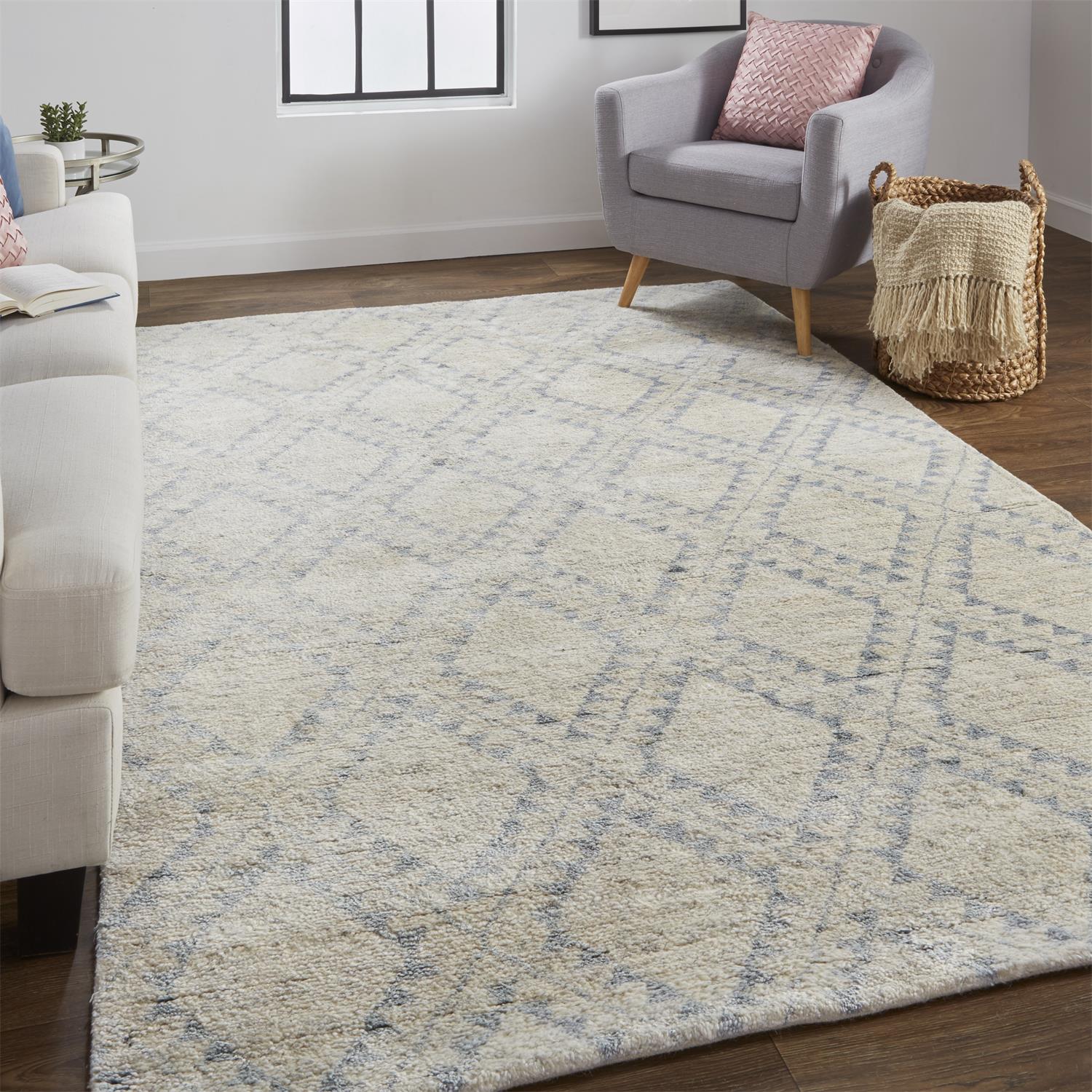 Ivory and Gray Geometric Wool Viscose 2' x 3' Rug