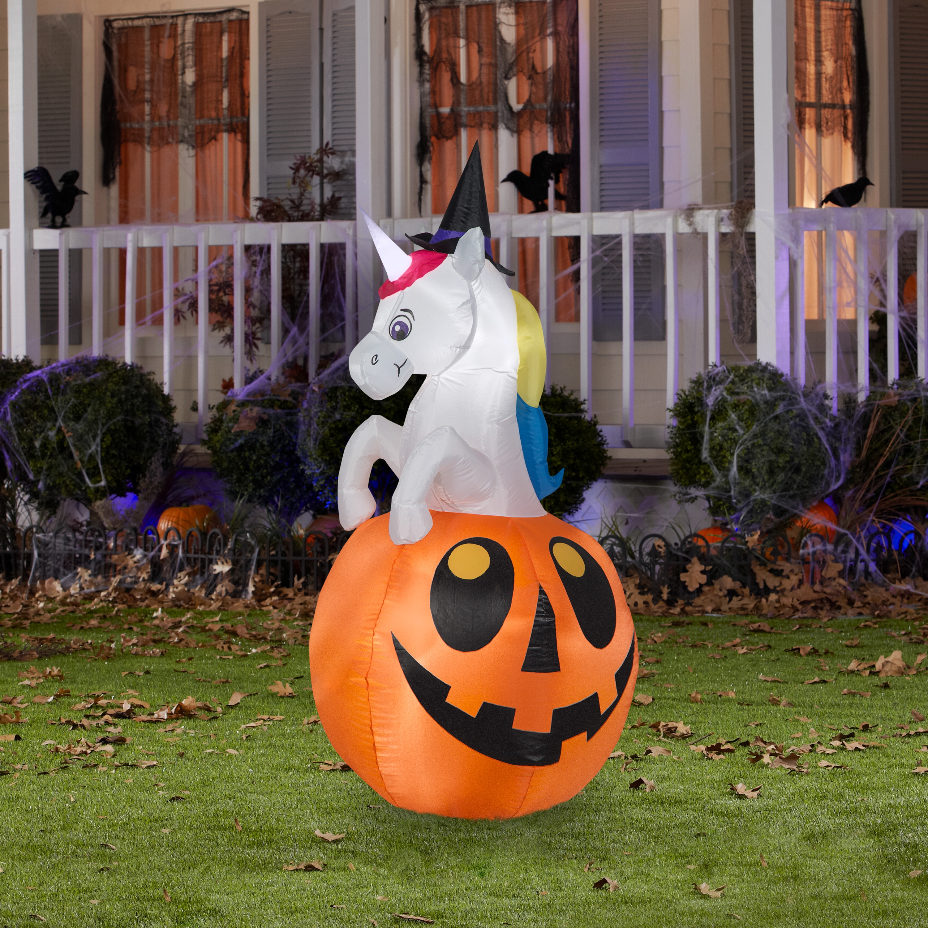 Gemmy 4.99-ft Lighted Pumpkin Inflatable in the Outdoor Halloween ...