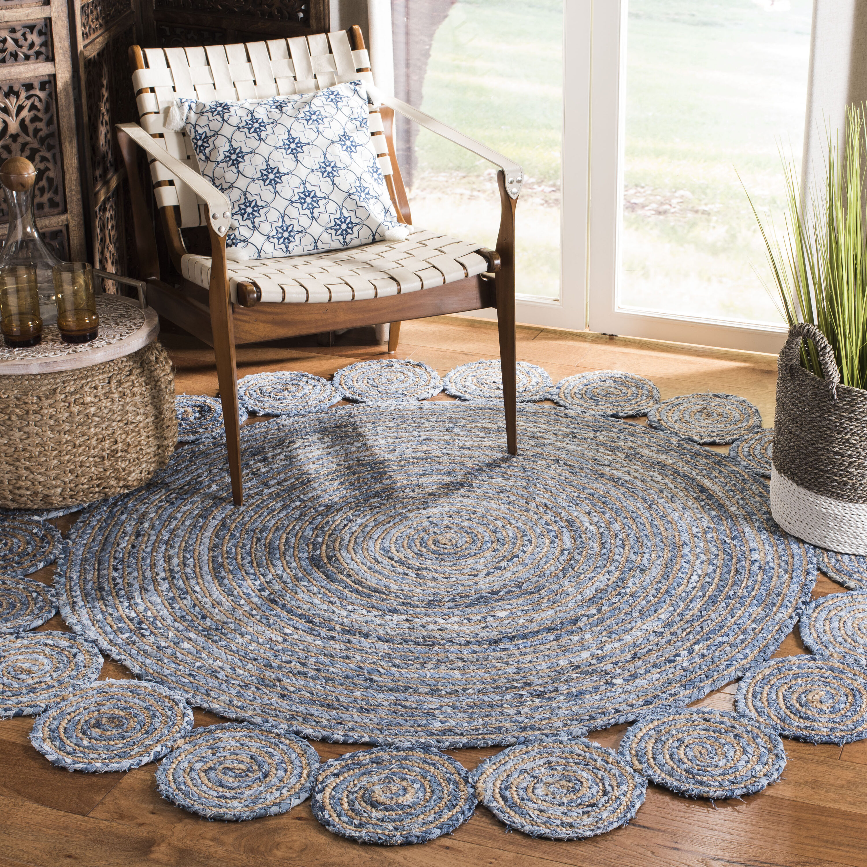 Cape Cod 211 Blue/Natural Bohemian 5ft x 5ft Round Rug