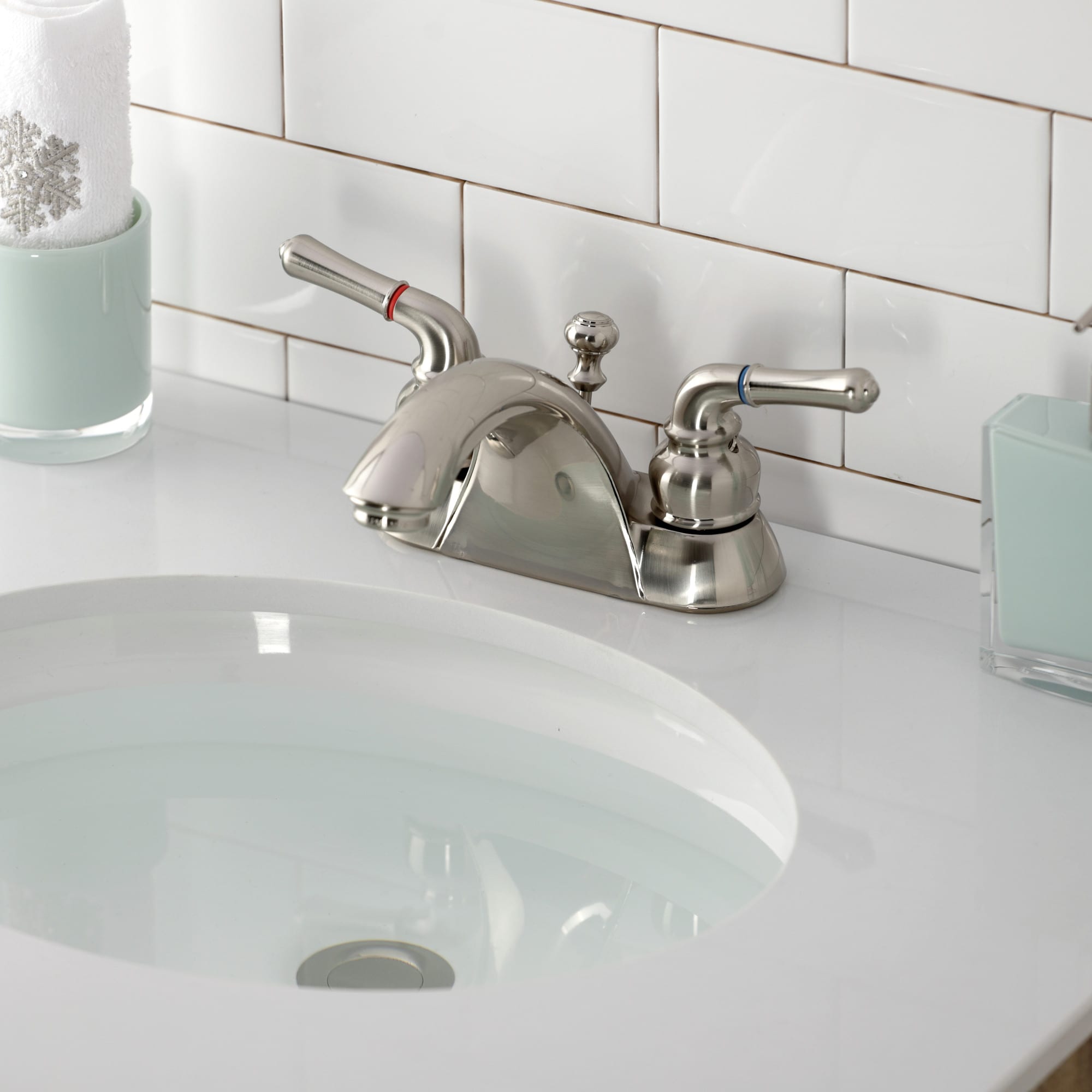 Kingston Brass WLKB2628B Georgian Brushed Nickel 4-in centerset 2-handle Low-arc Residential Handle Bathroom Sink Faucet with Drain