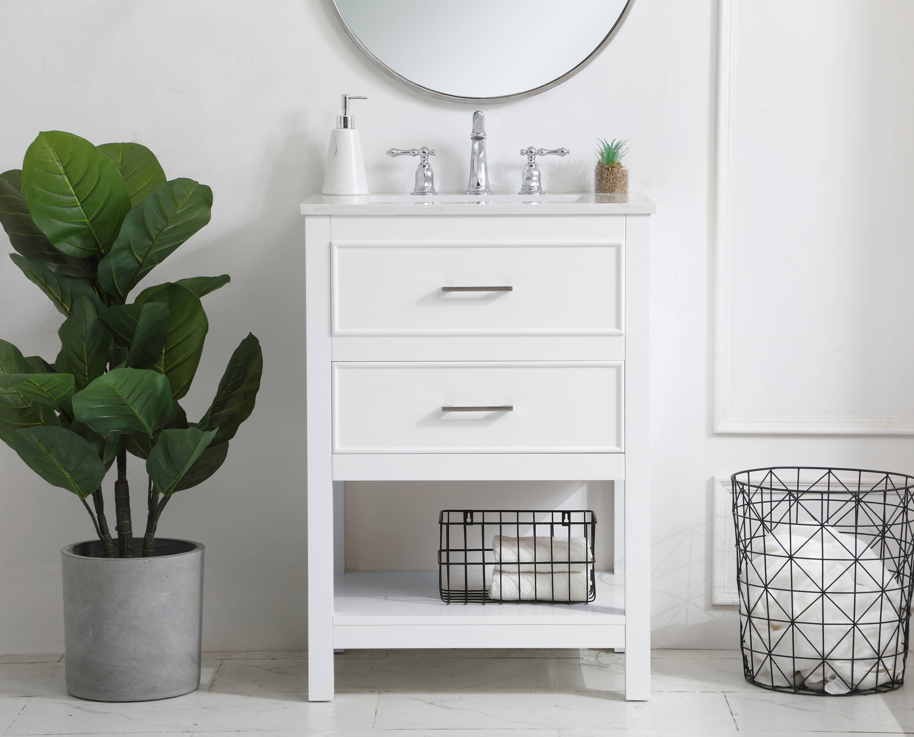 Sinclaire 24" White Quartz Top Traditional Bathroom Vanity