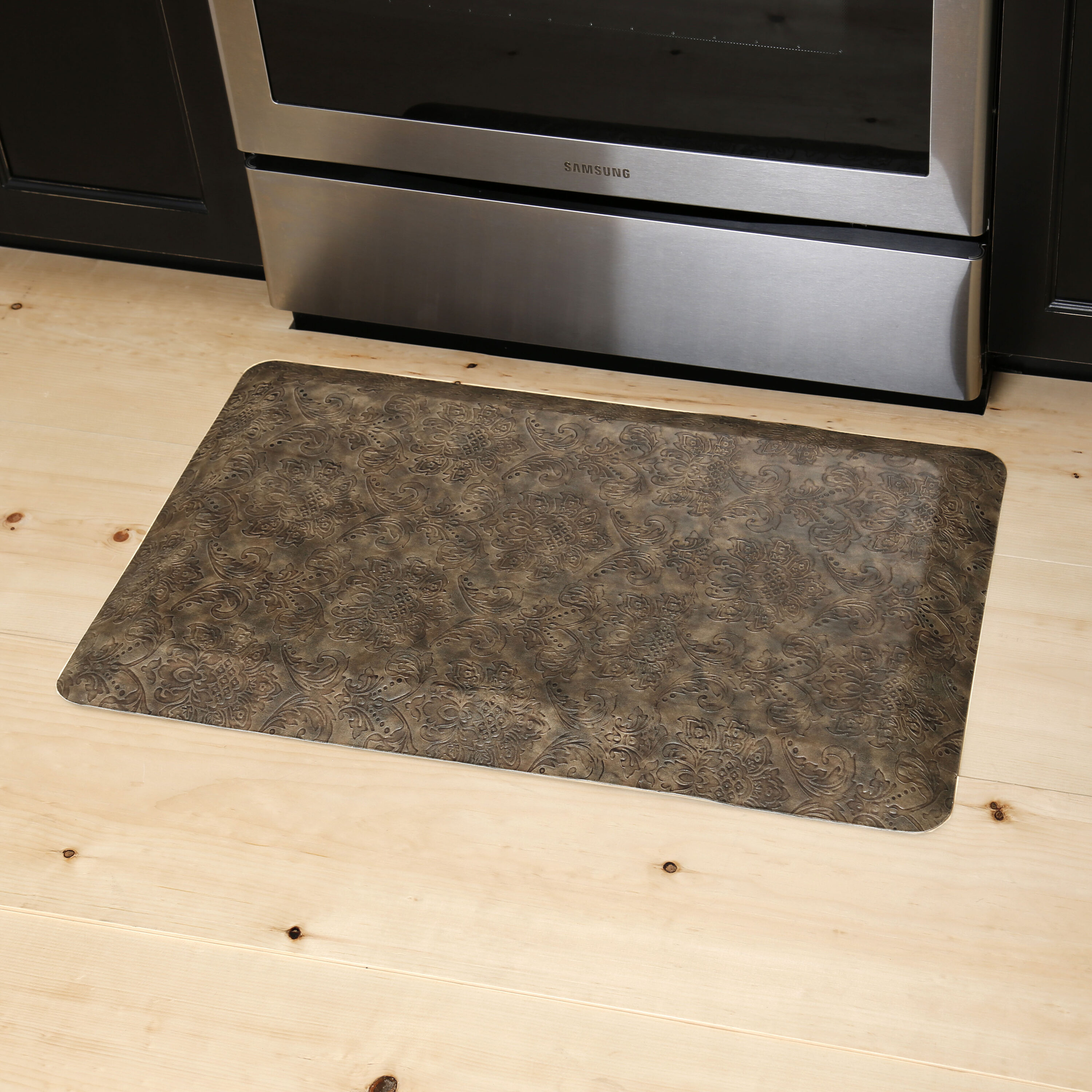 Emeril Lagasse 2-ft x 3-ft Beige Rectangular Indoor Anti-fatigue Mat in the  Mats department at