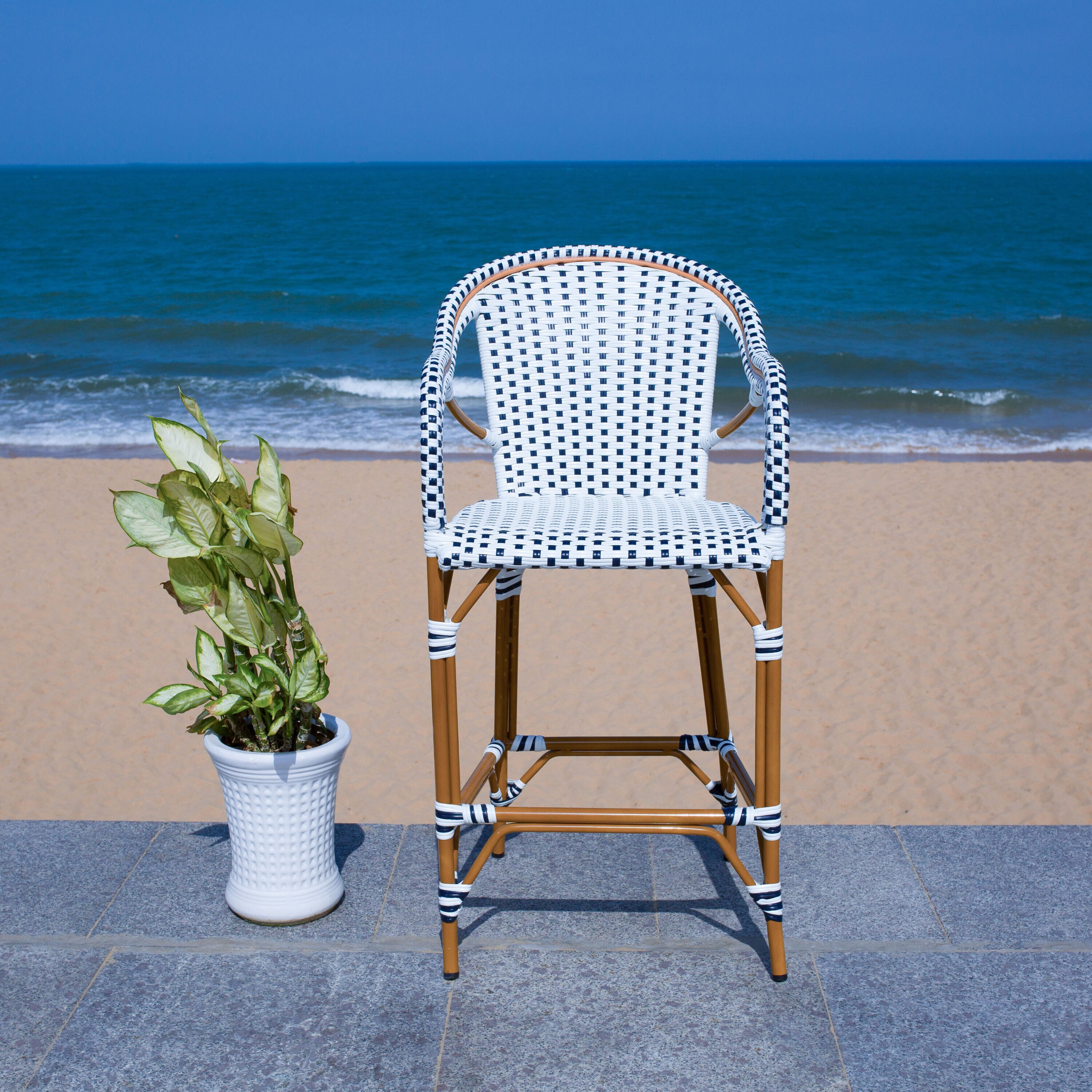 Safavieh PAT7535D Patio-Chairs - View #8
