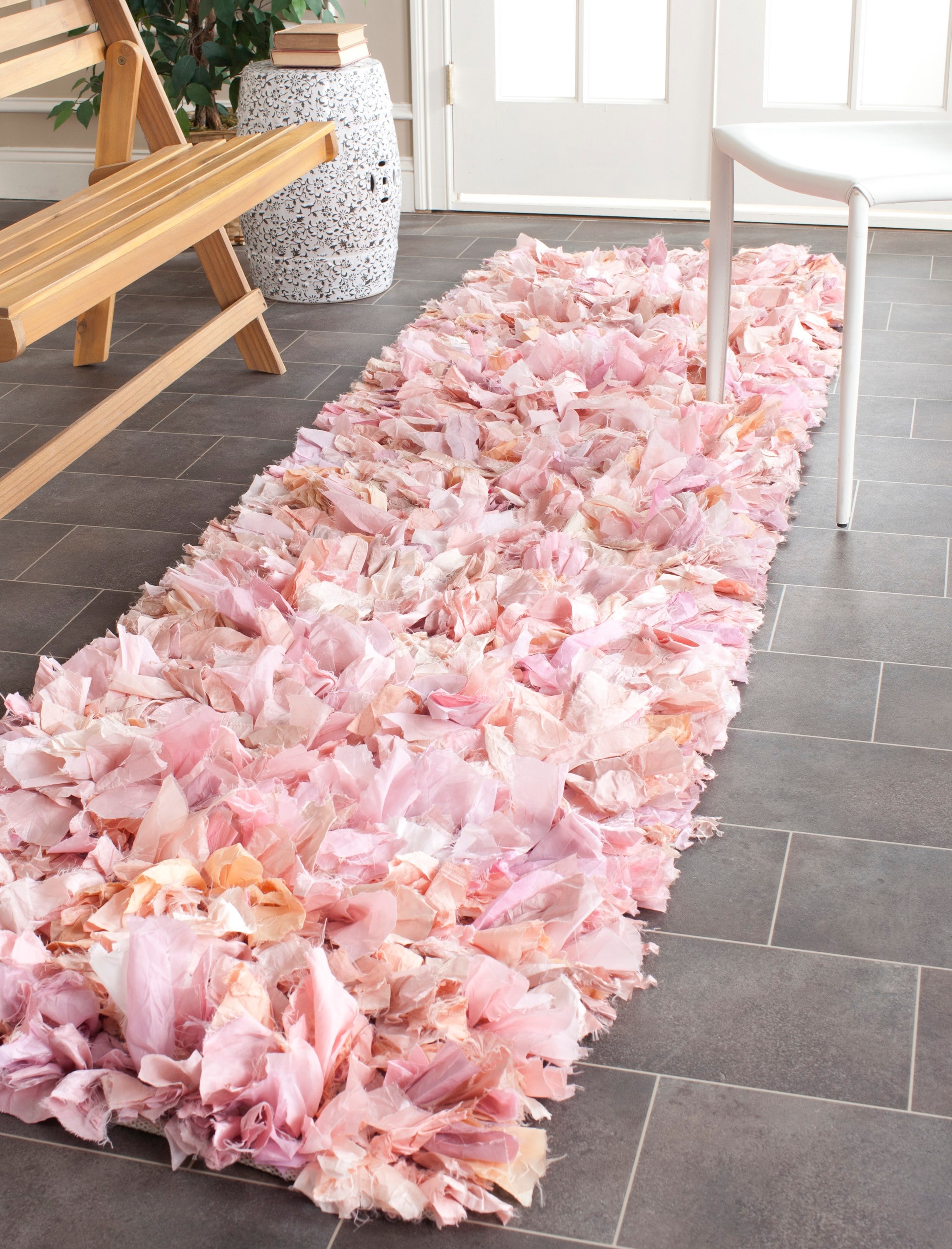 Safavieh SG951P-26 Rio Shag 2 x 6 (ft) Polyester Ivory/Pink Rectangular Indoor Abstract Runner rug