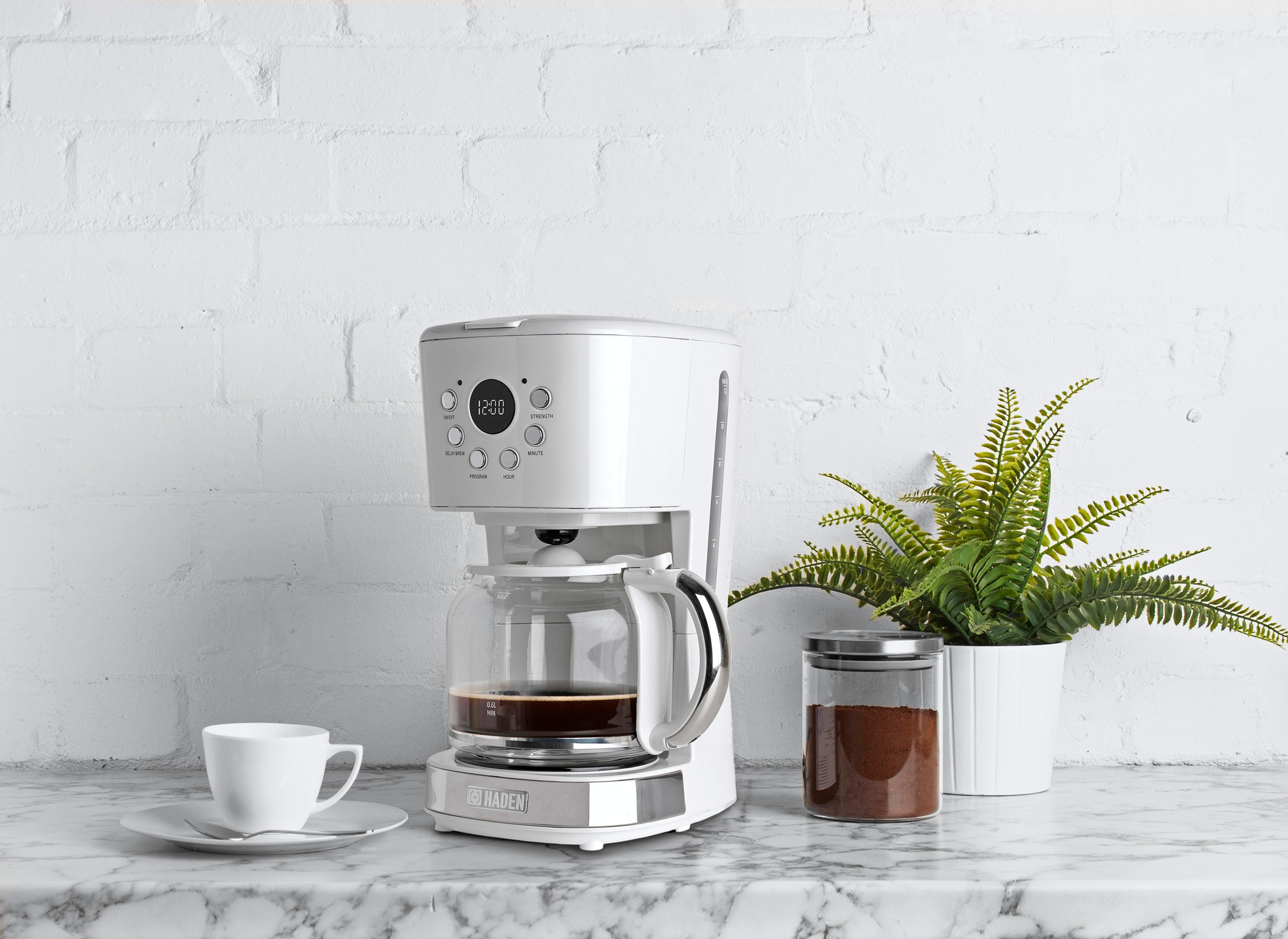 Café Specialty Drip Coffee Maker review: an elegant workhorse