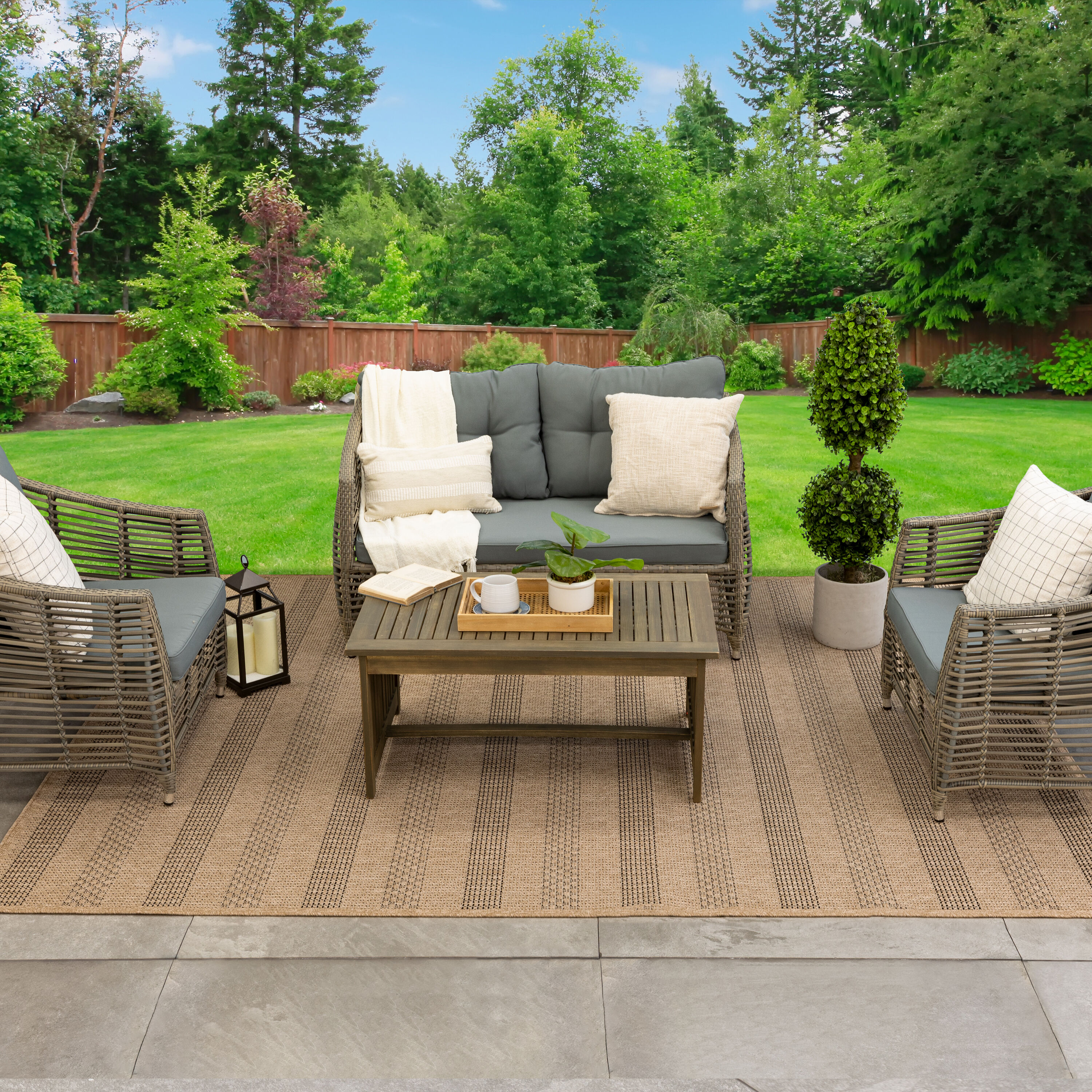 allen + roth with STAINMASTER R1346 101 094120 Natural Stripe 8 x 10 (ft) Loomed Polypropylene Natural Rectangular Outdoor Area rug