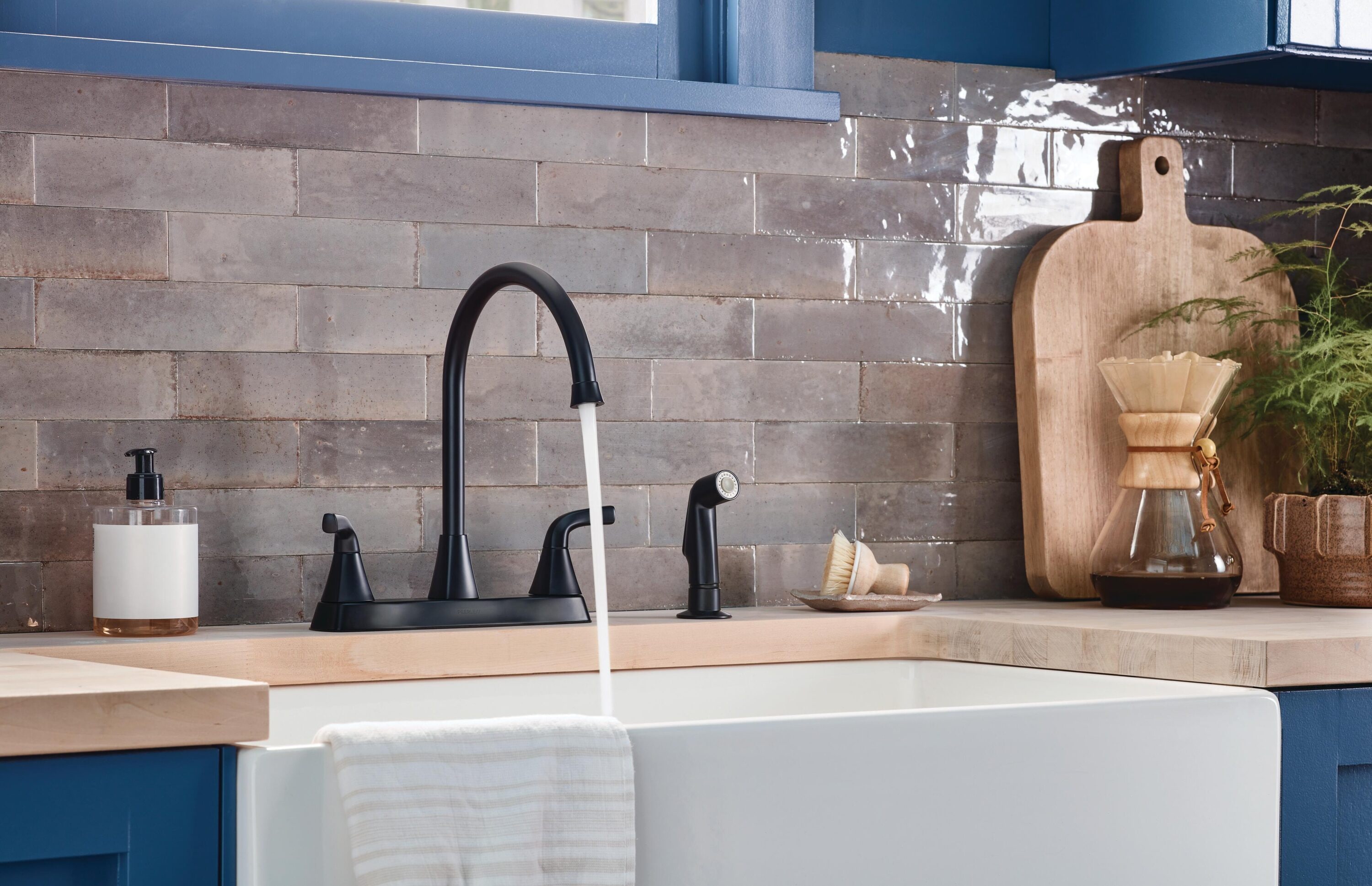 Peerless P2835LF-BL Kitchen-Faucets - View #3