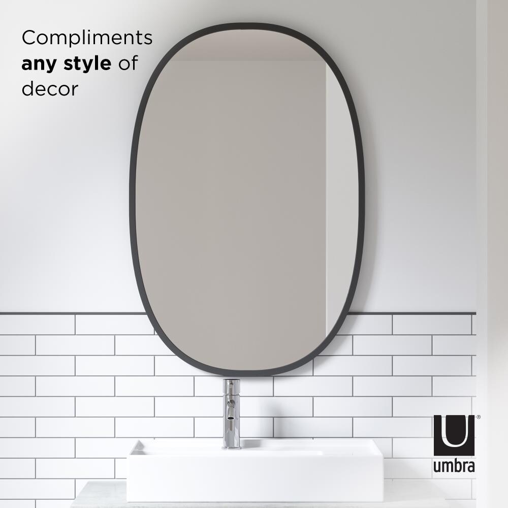  Umbra Hub Round Wall Mirror with Rubber Frame, Modern Decor for  Entryways, Washrooms, Living Rooms and More, 24-Inch, Black : Home & Kitchen