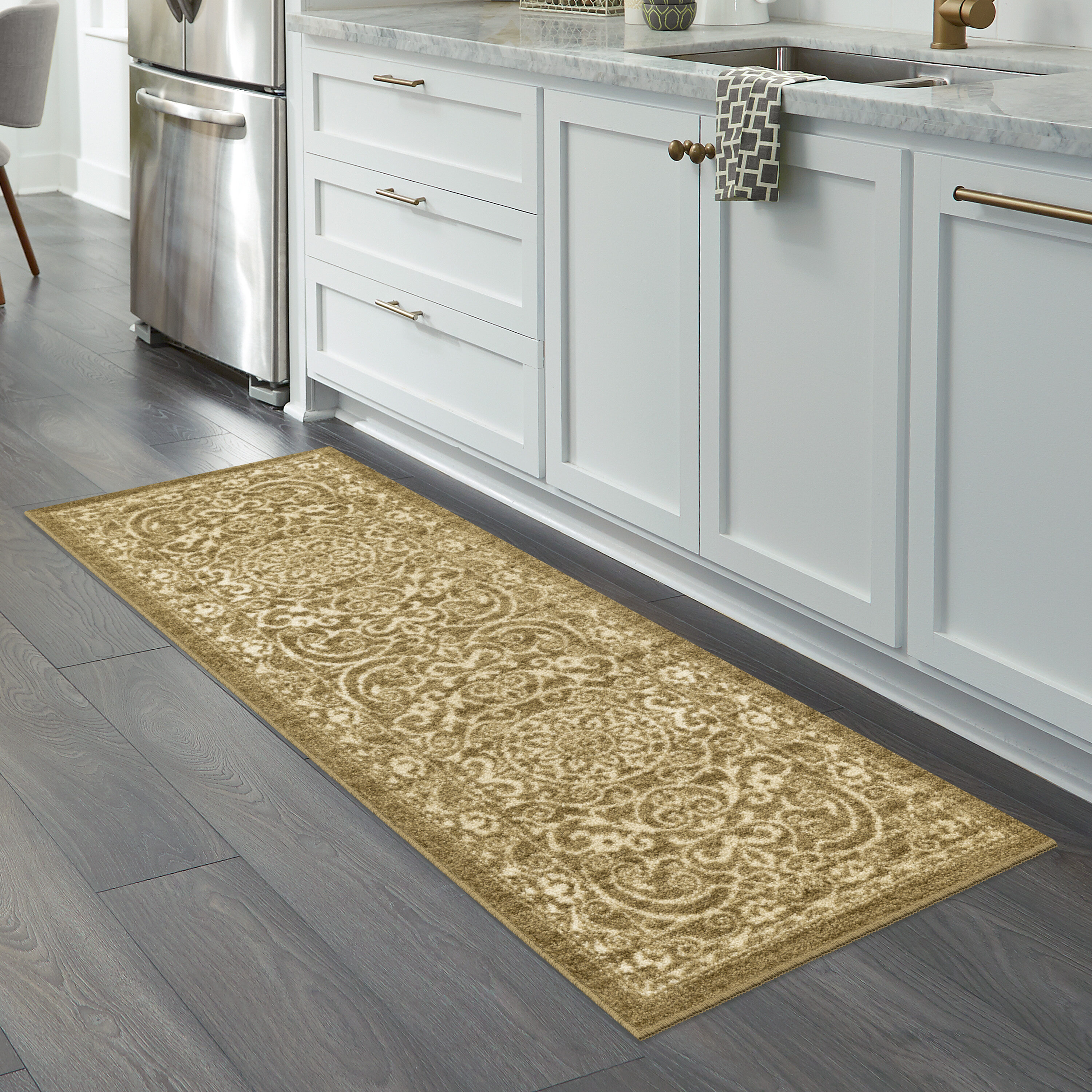 Khaki Vintage Medallion 2'x6' Tufted Runner Rug with Non-Slip Backing