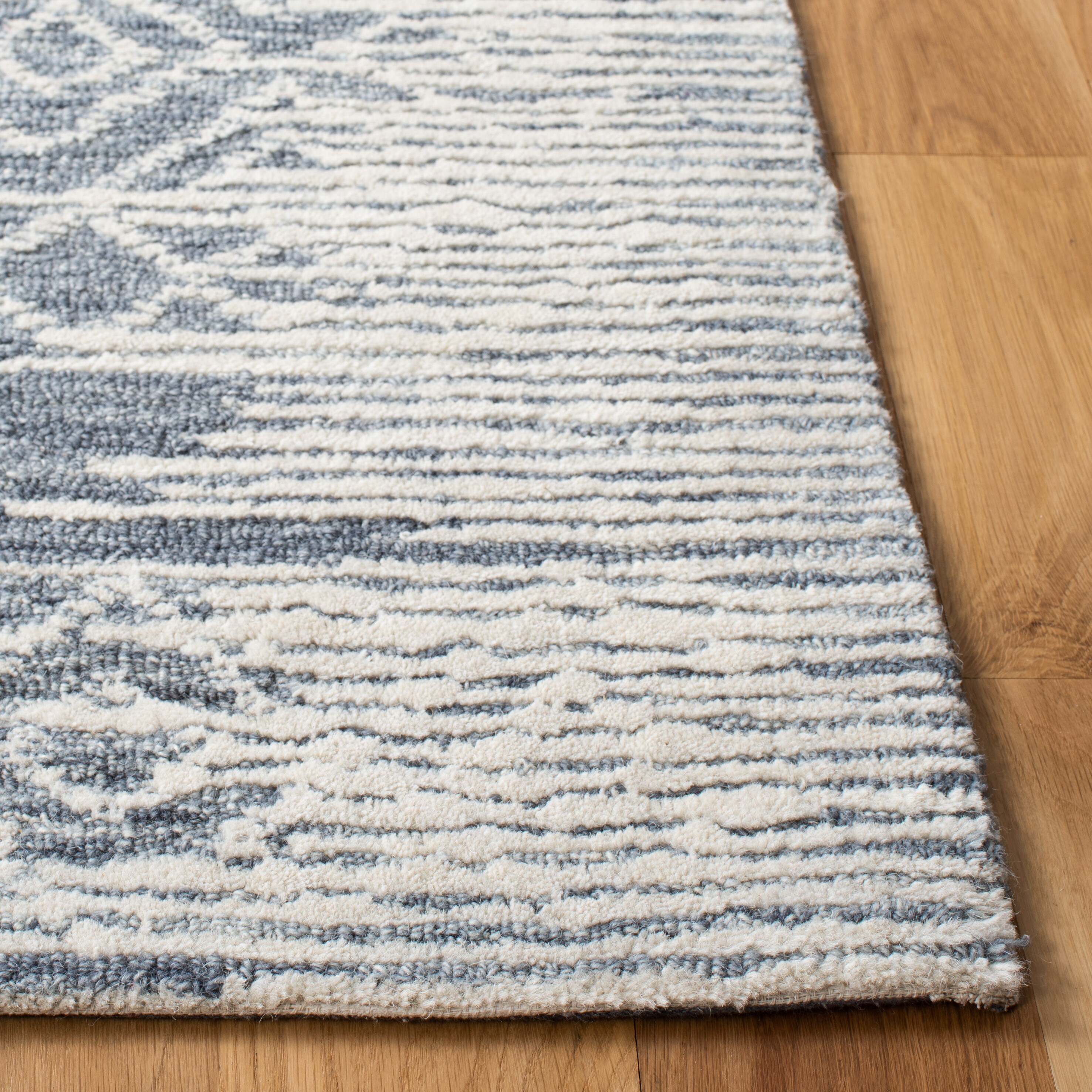 Safavieh MET804M-28 rugs - View #3