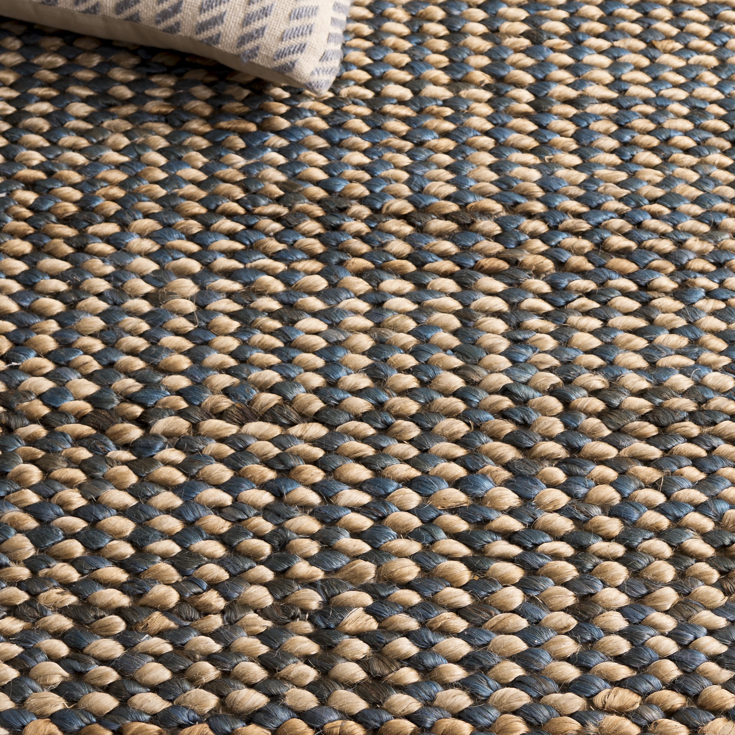 Safavieh NFC110M-8 rugs - View #7