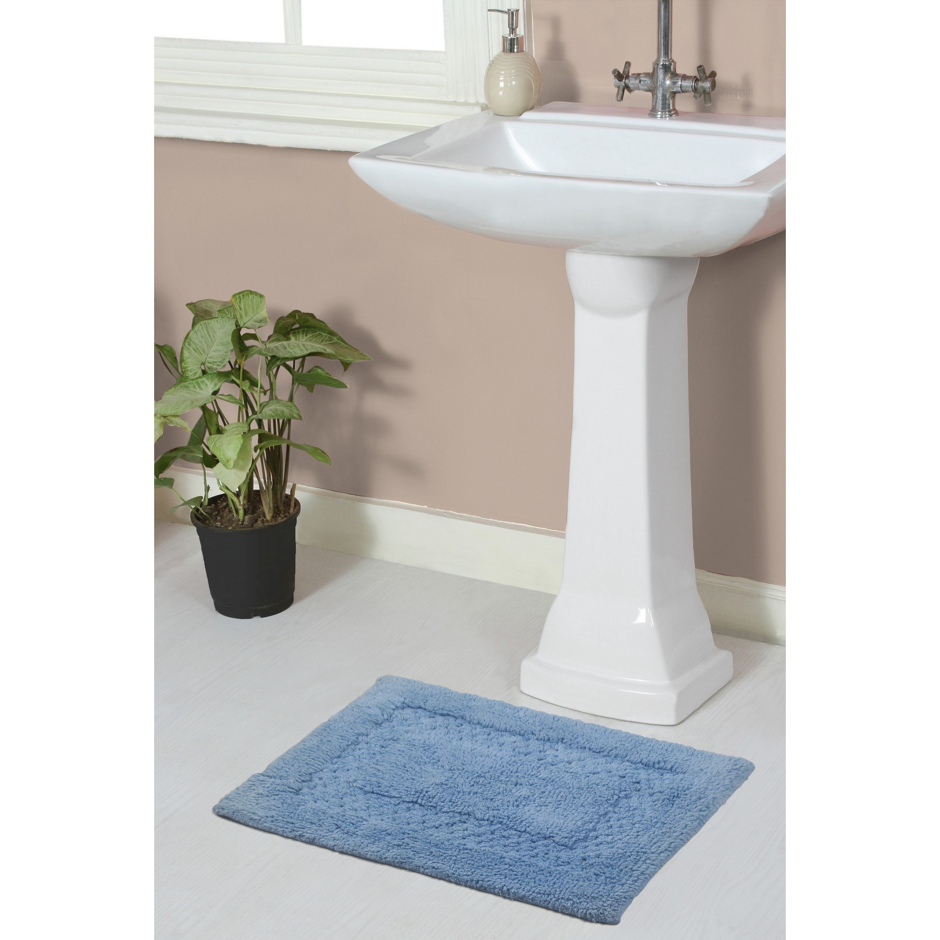Home Weavers BCL1724BL Classy 17-Inches x 24-Inches Blue Cotton Bath rug