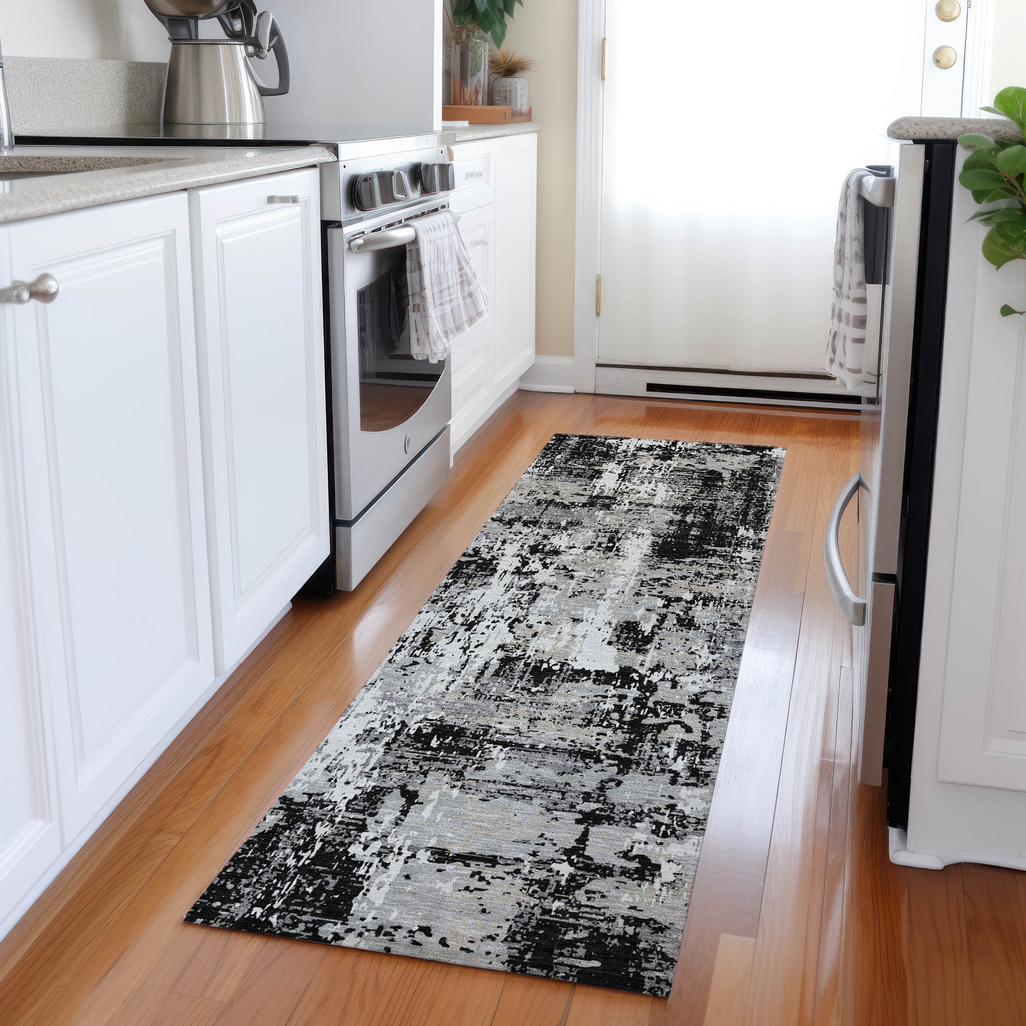 Addison Rugs ACN1008BK2X8 Chantille ACN1008BK 2 x 7 (ft) Polyester Black Rectangular Indoor/Outdoor Geometric Machine washable Runner rug