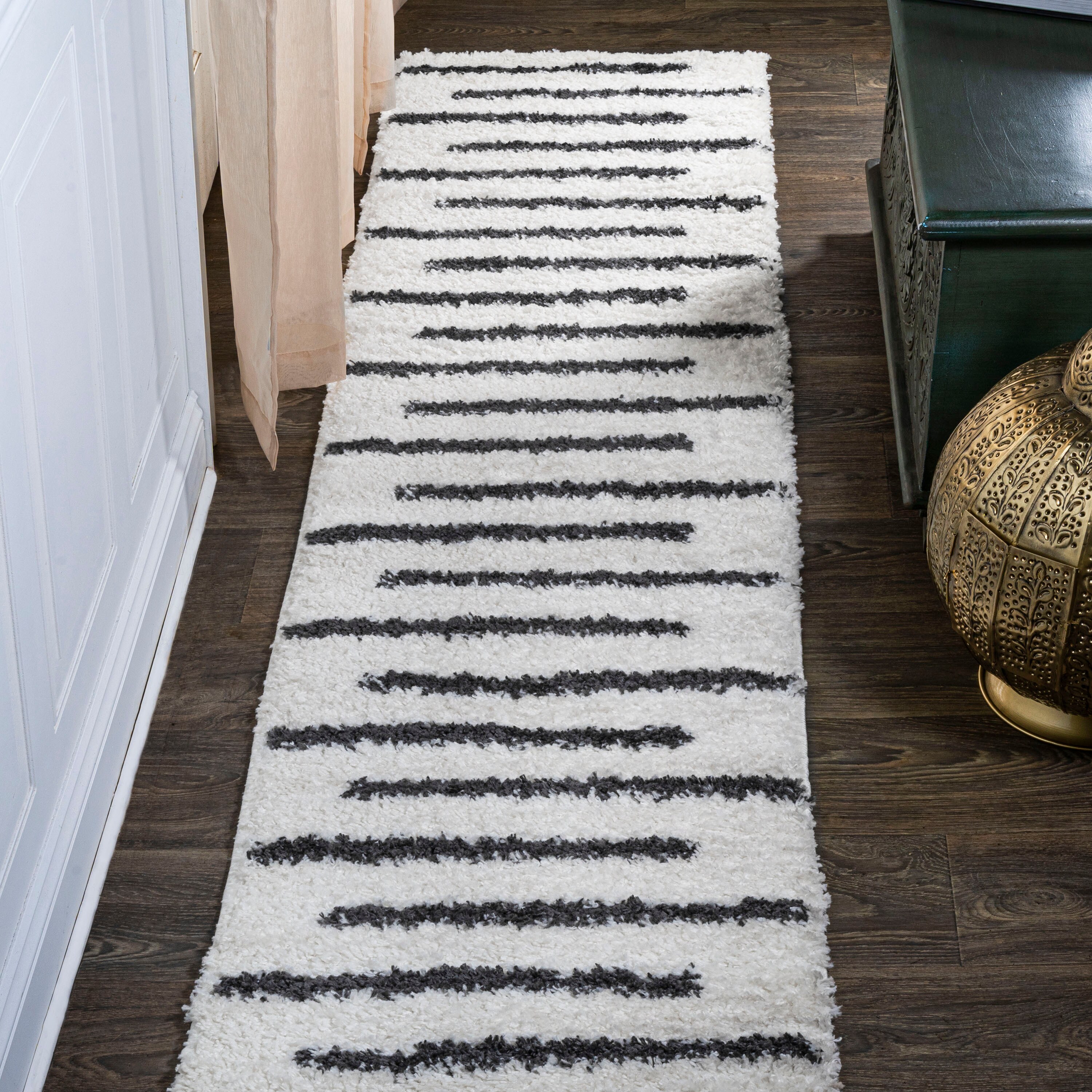 JONATHAN  Y MOH402A-28 Moroccan HYPE Alaro Berber Shag 2 x 8 (ft) Loomed Polypropylene White/Black Rectangular Indoor Stripe Bohemian/Eclectic Runner rug