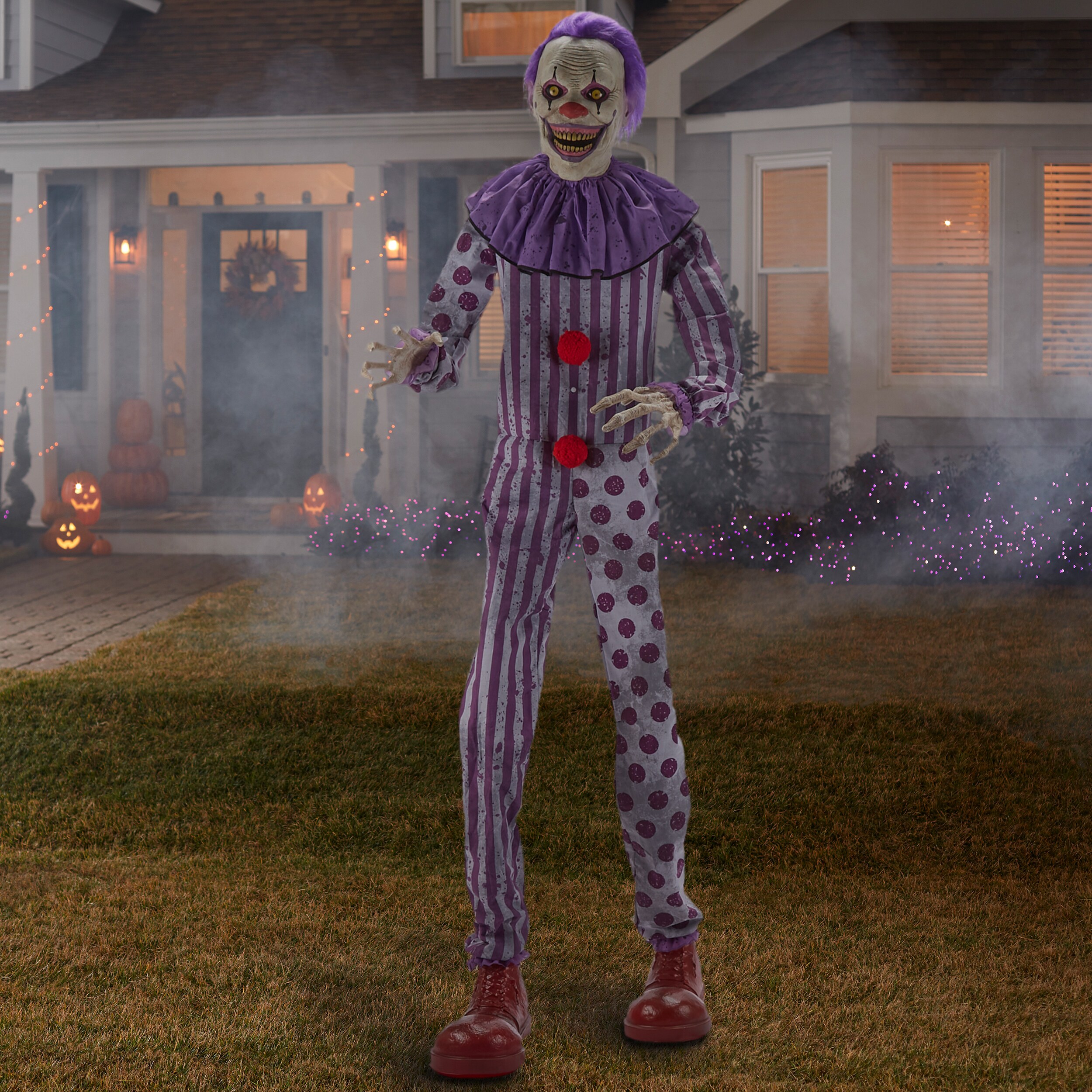 Haunted Living 8.6-ft Lighted Animatronic Stitches the Clown in the ...