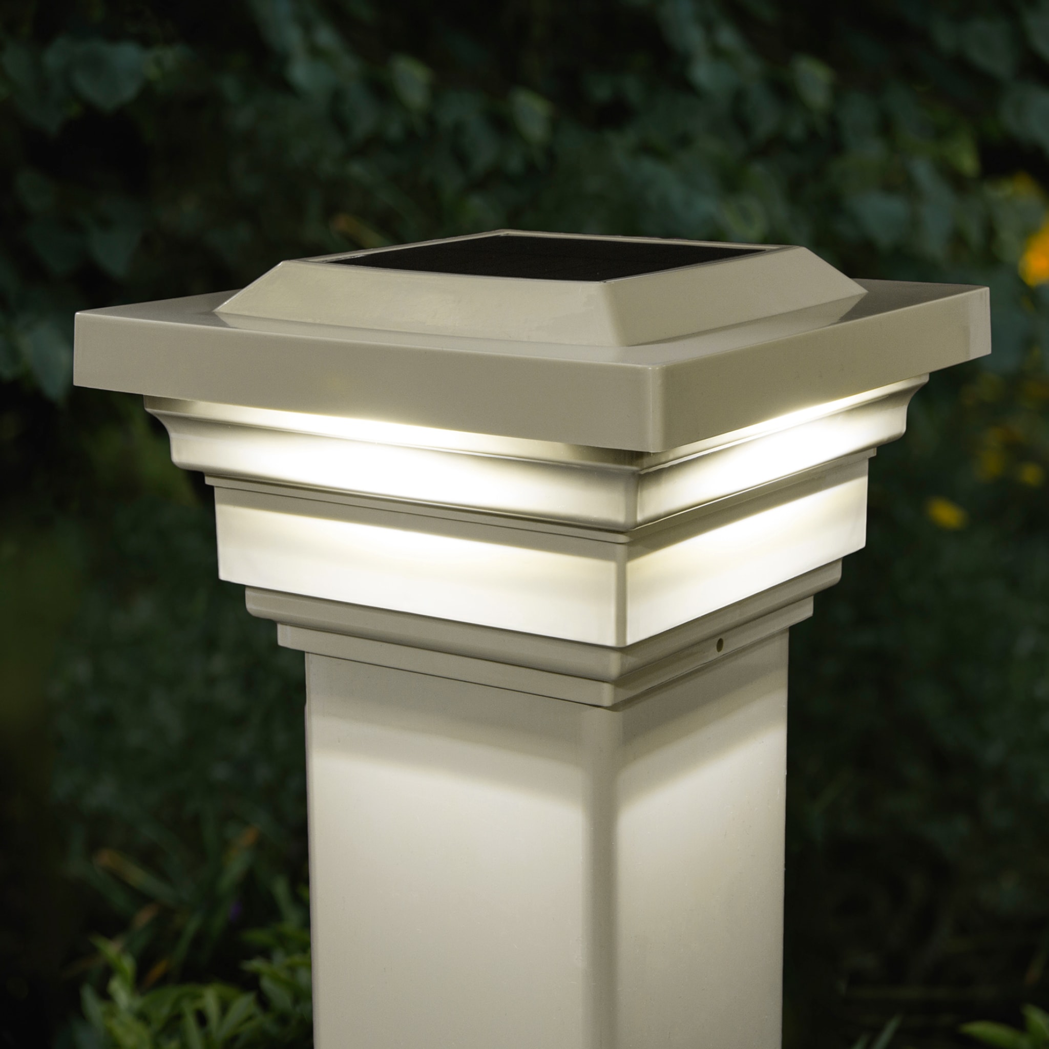 Classy Caps 4-in x 4-in 15-Lumen 1-Watt Tan Solar LED Outdoor Post Cap ...